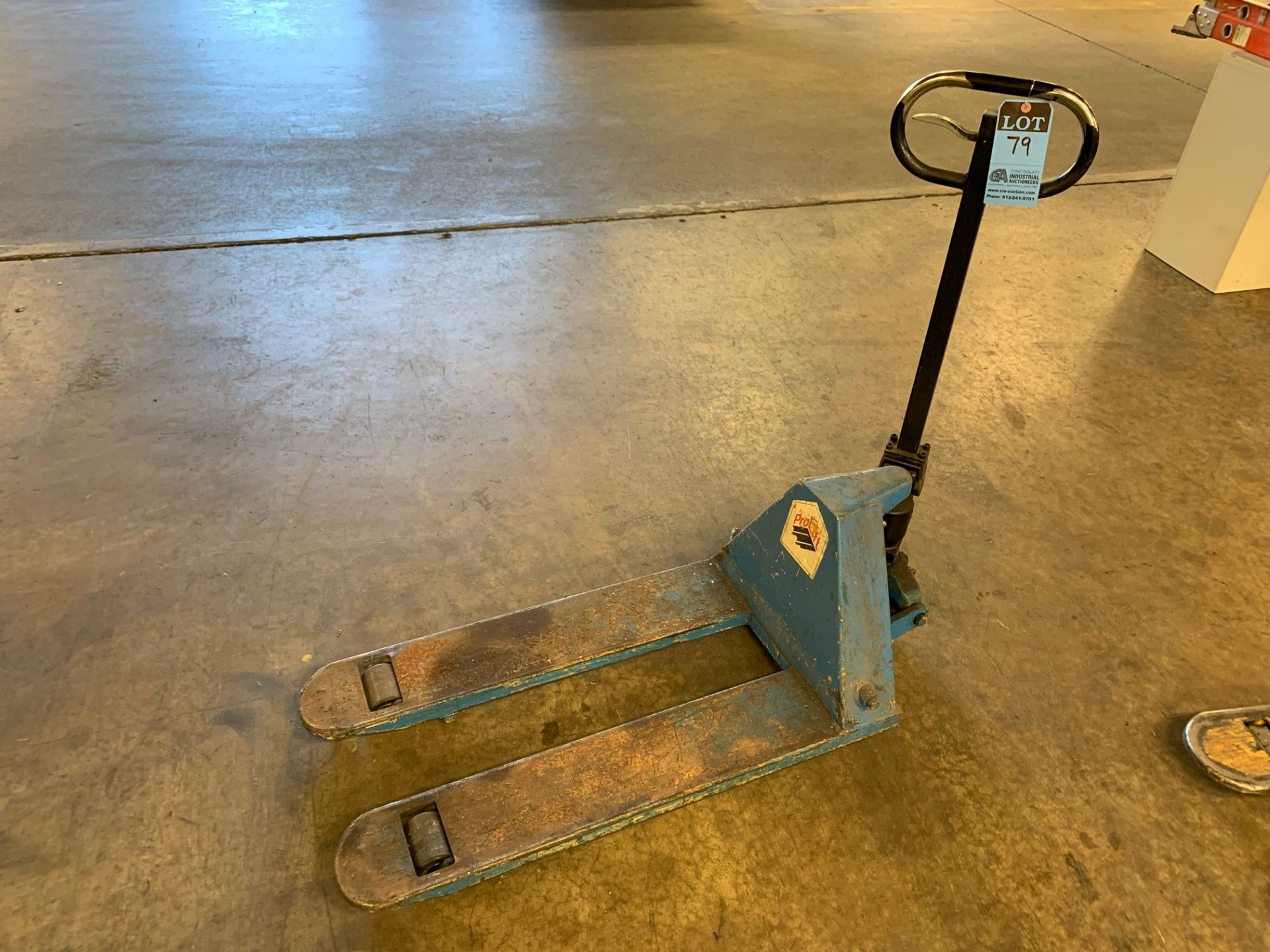 5,500 LB. CAPACITY LIFT RITE HAND HYDRAULIC PALLET TRUCK, 36" FORKS