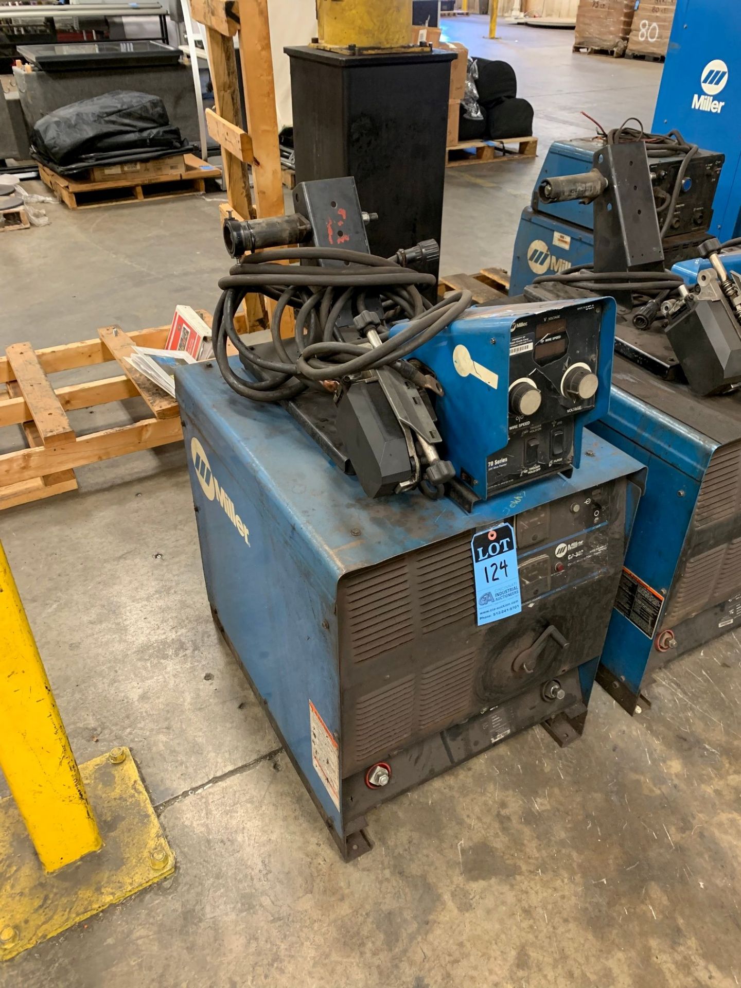 300 AMP MILLER MODEL CP-302 CV-DC WELDING POWER SOURCE; S/N KK152560 WITH 24 VOLT MILLER 70 SERIES - Image 2 of 4