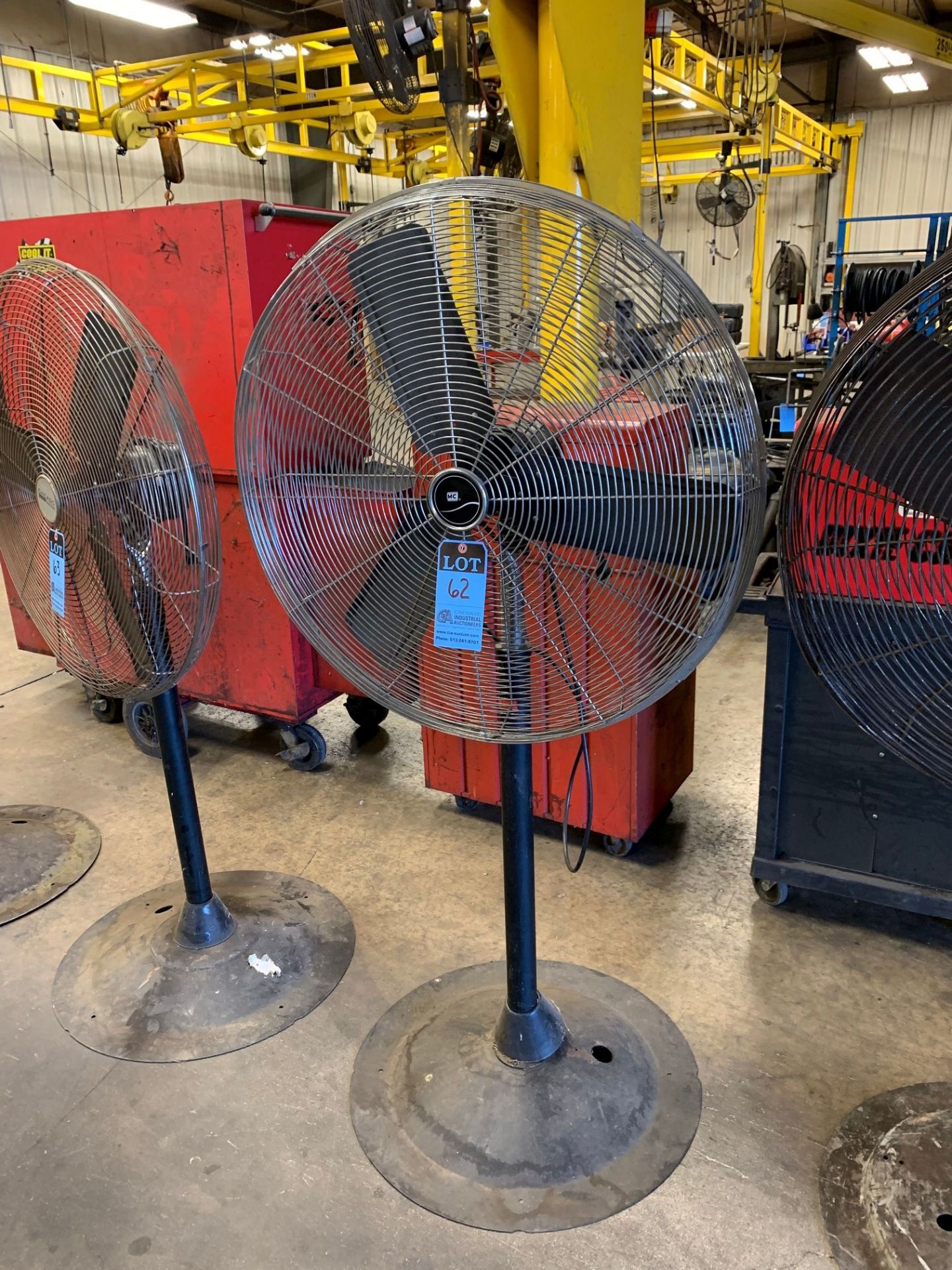 30" DIAMETER PEDESTAL AIR CIRCULATOR