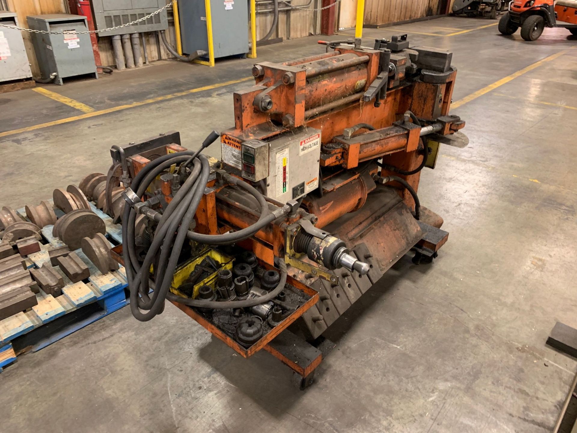 HUTH MODEL 2008 HYDRAULIC TUBE BENDER; S/N N/A, WITH (1) SKID DIES - Image 4 of 10