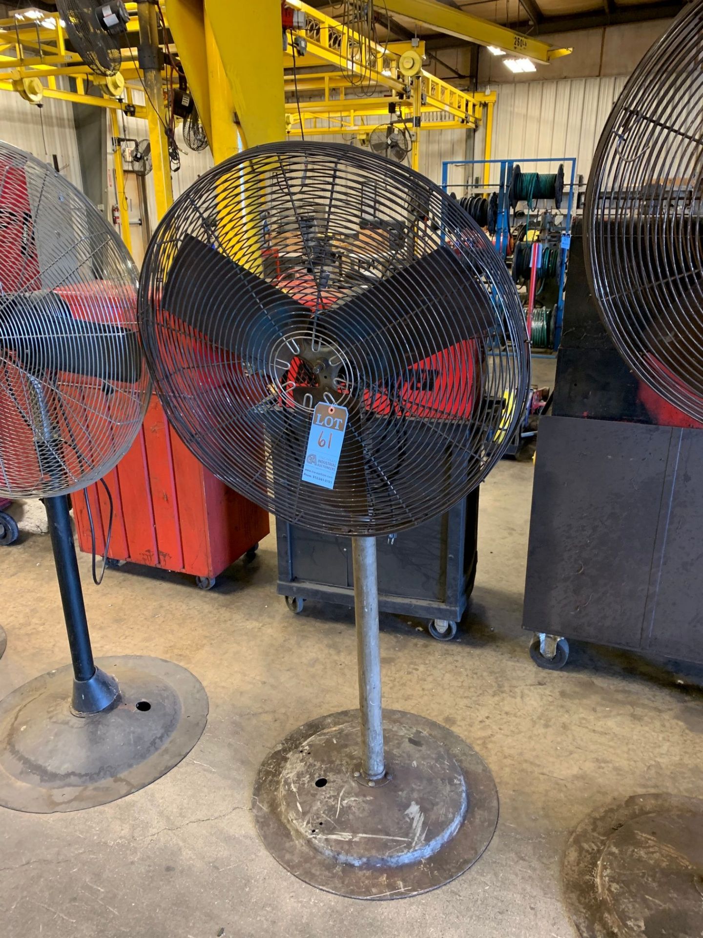 30" DIAMETER PEDESTAL AIR CIRCULATOR