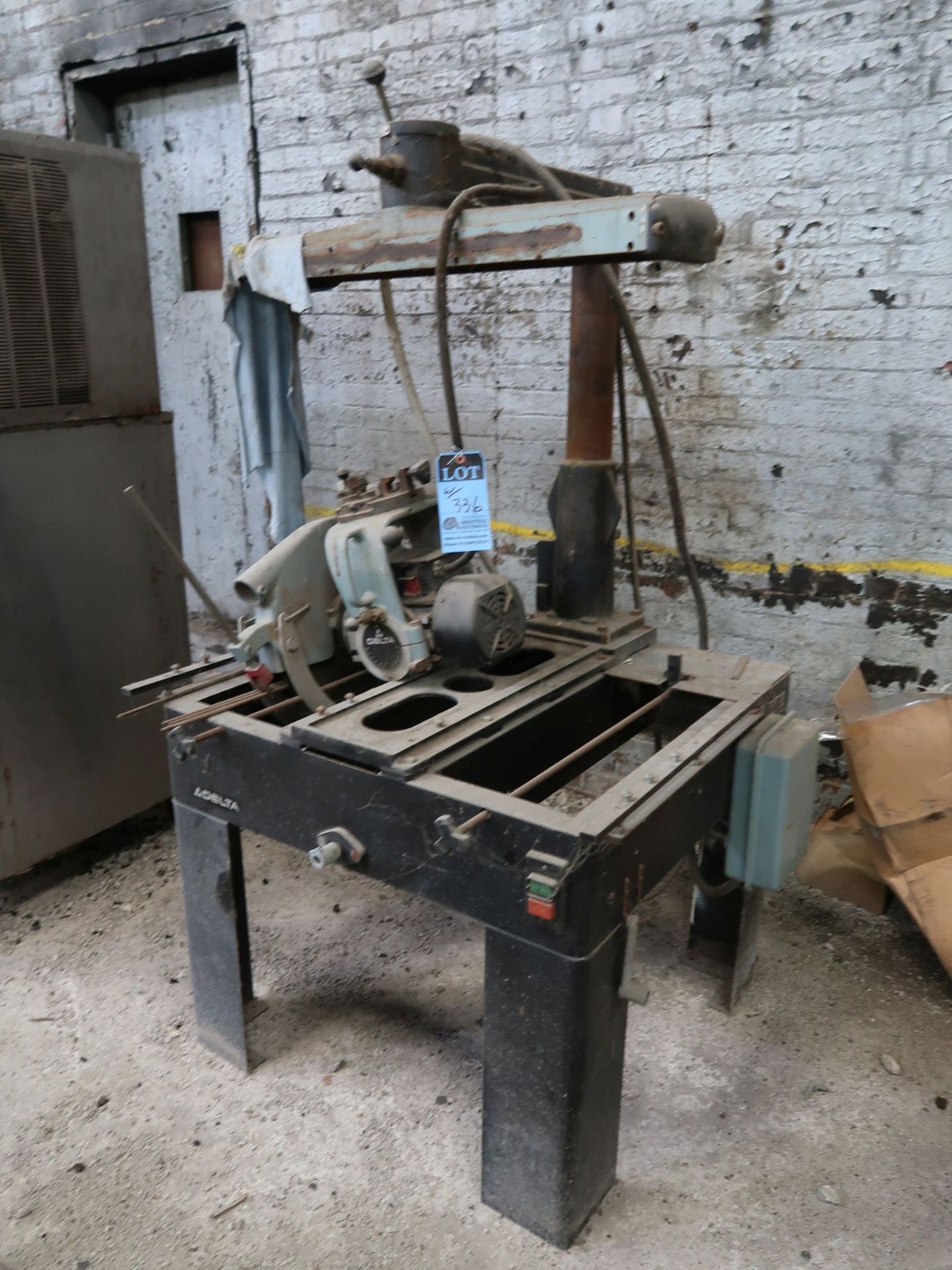 (LOT) (2) RADIAL ARM SAWS AND ICE MAKERS - Image 2 of 3