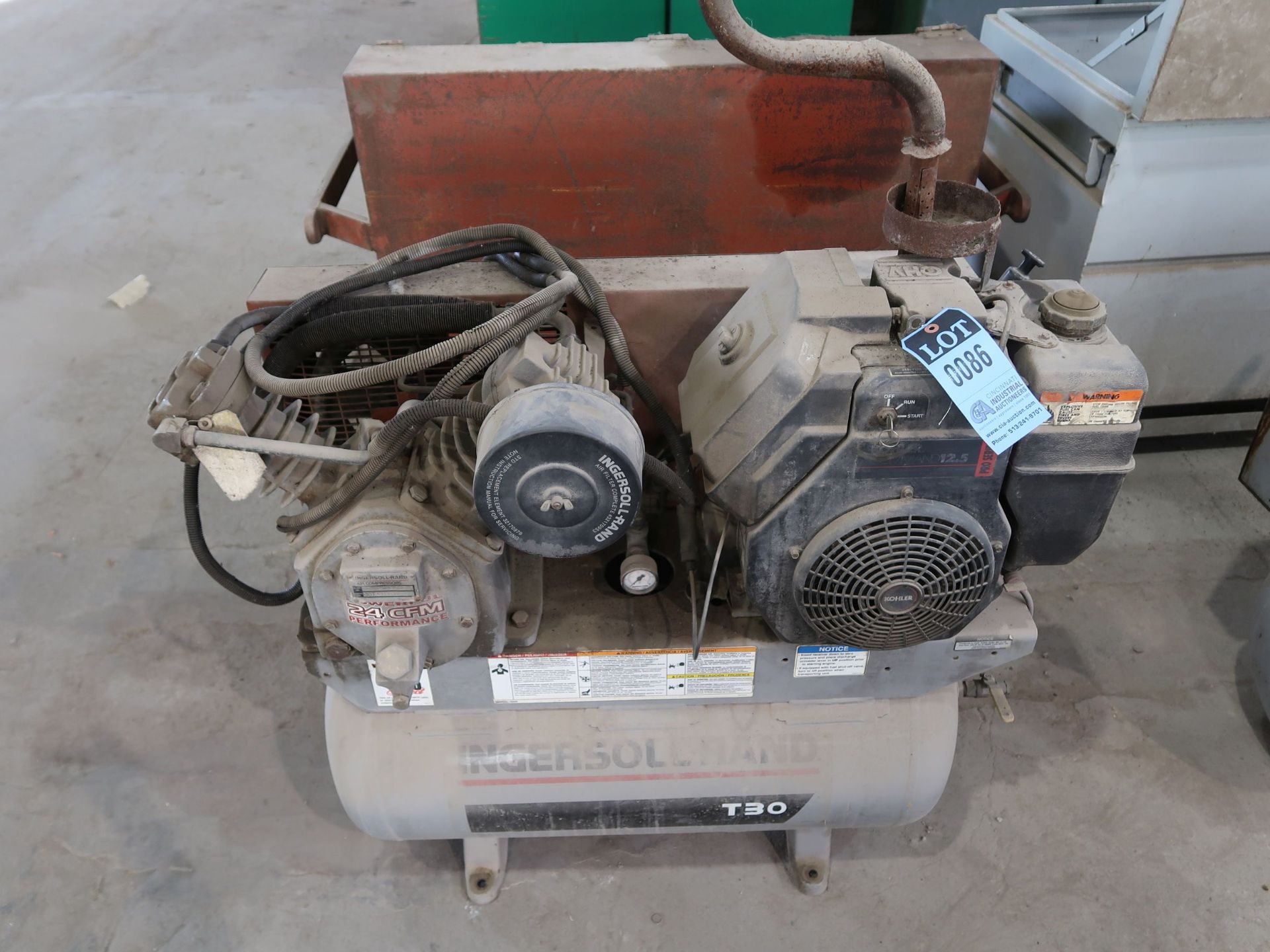 12.5 HP INGERSOLL RAND MODEL T30 GAS POWERED HORIZONTAL TANK AIR COMPRESSOR