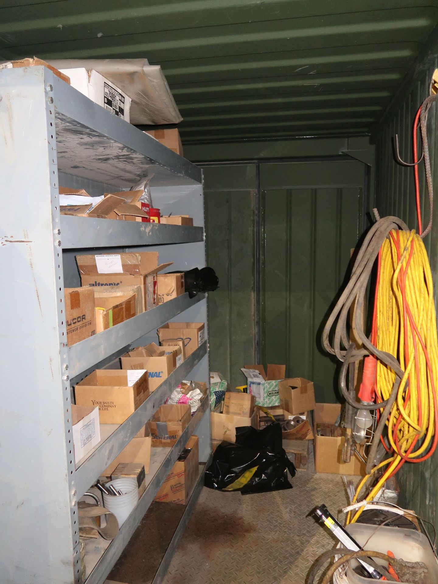 (LOT) CONTENTS OF SHIPPING CONTAINER INCLUDING HARDWARE, TOOLING AND EXTENSION CORDS