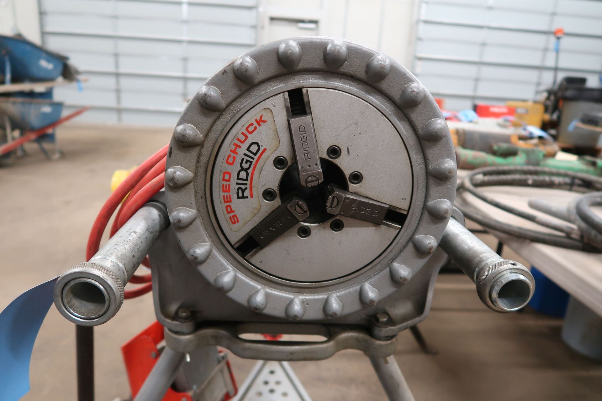 RIDGID 300 ELECTRIC PIPE THREADER WITH OIL PAN - Image 5 of 7