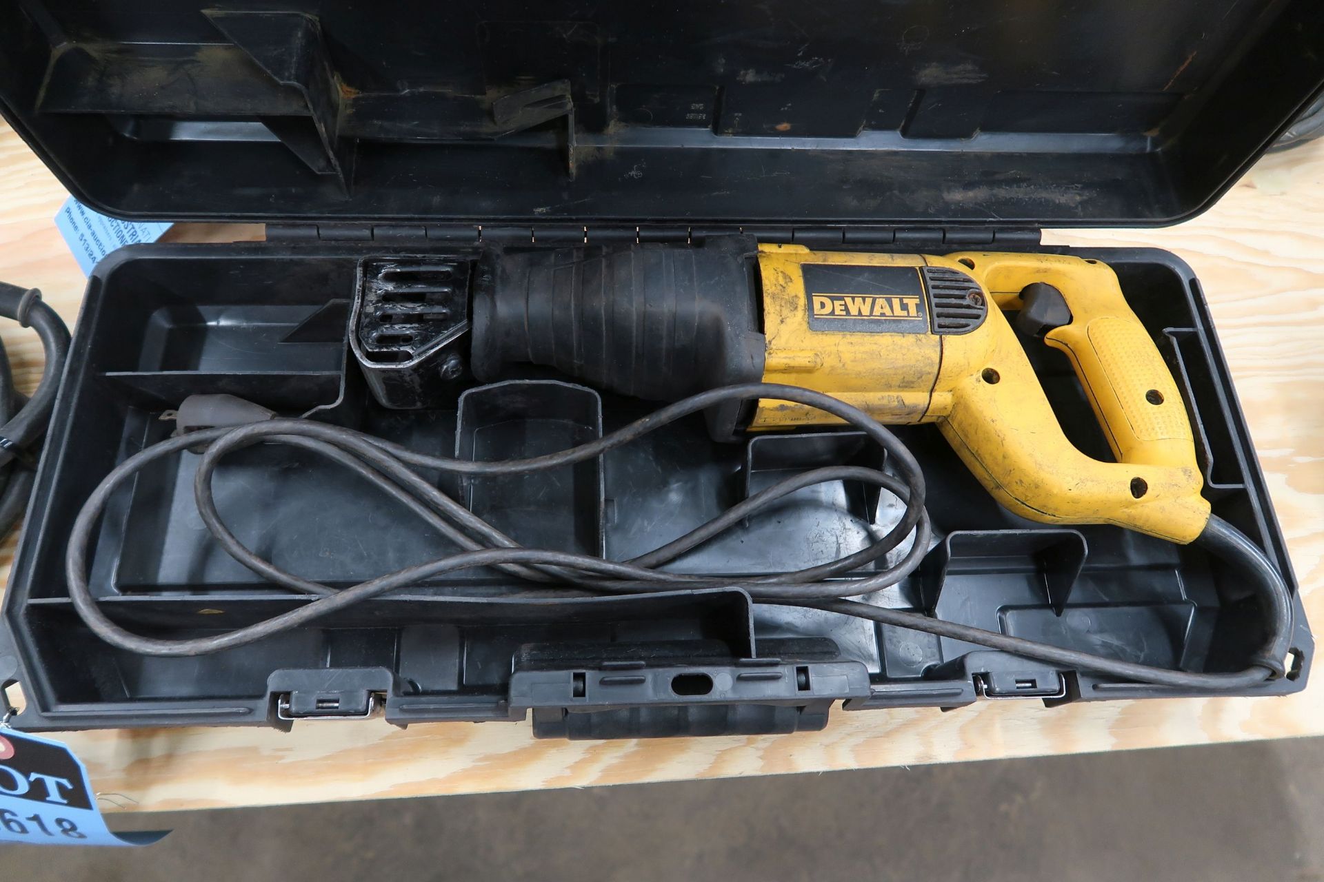 DEWALT ELECTRIC SAWZALL