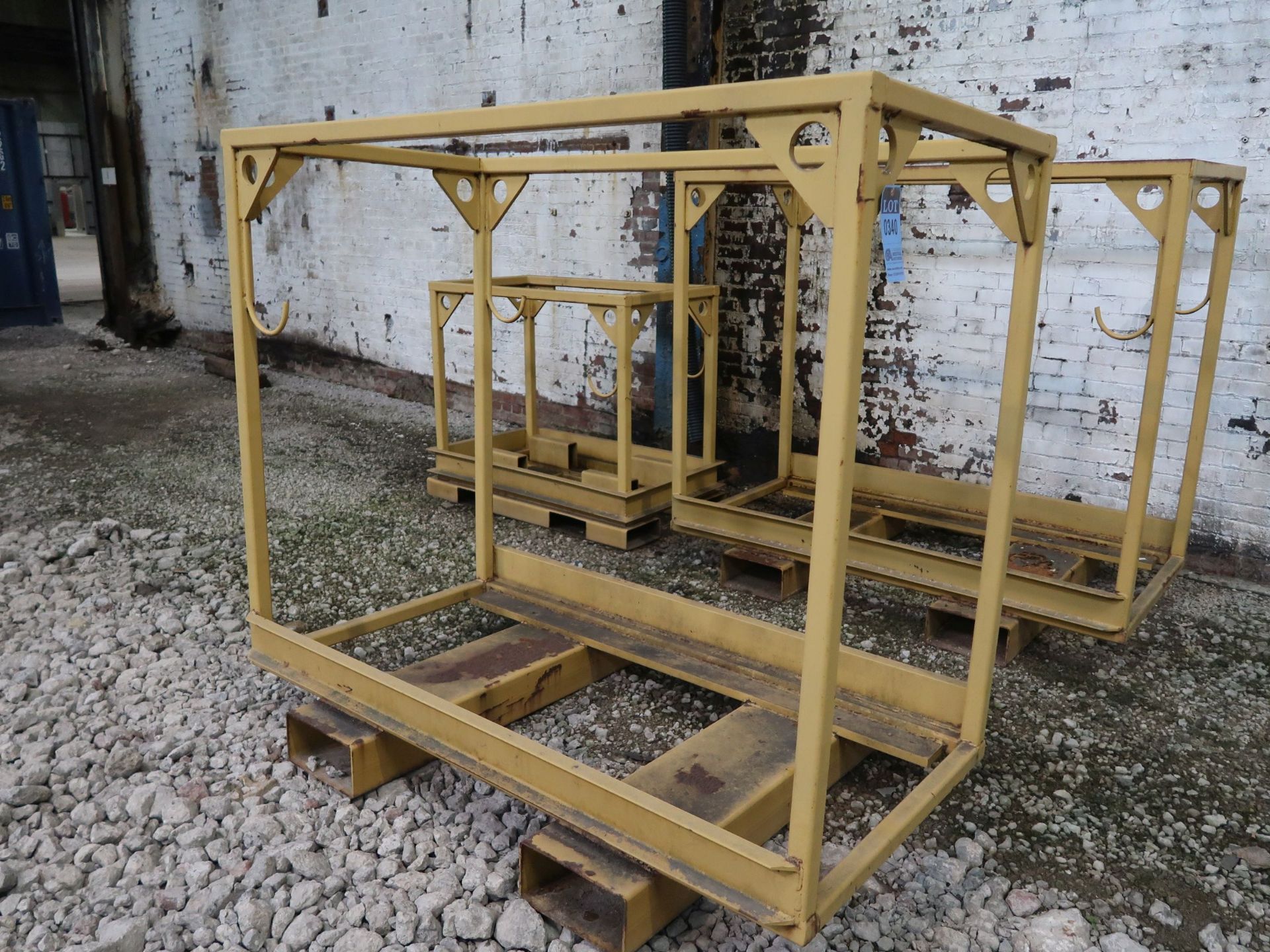 WELDING EQUIPMENT CARRIERS