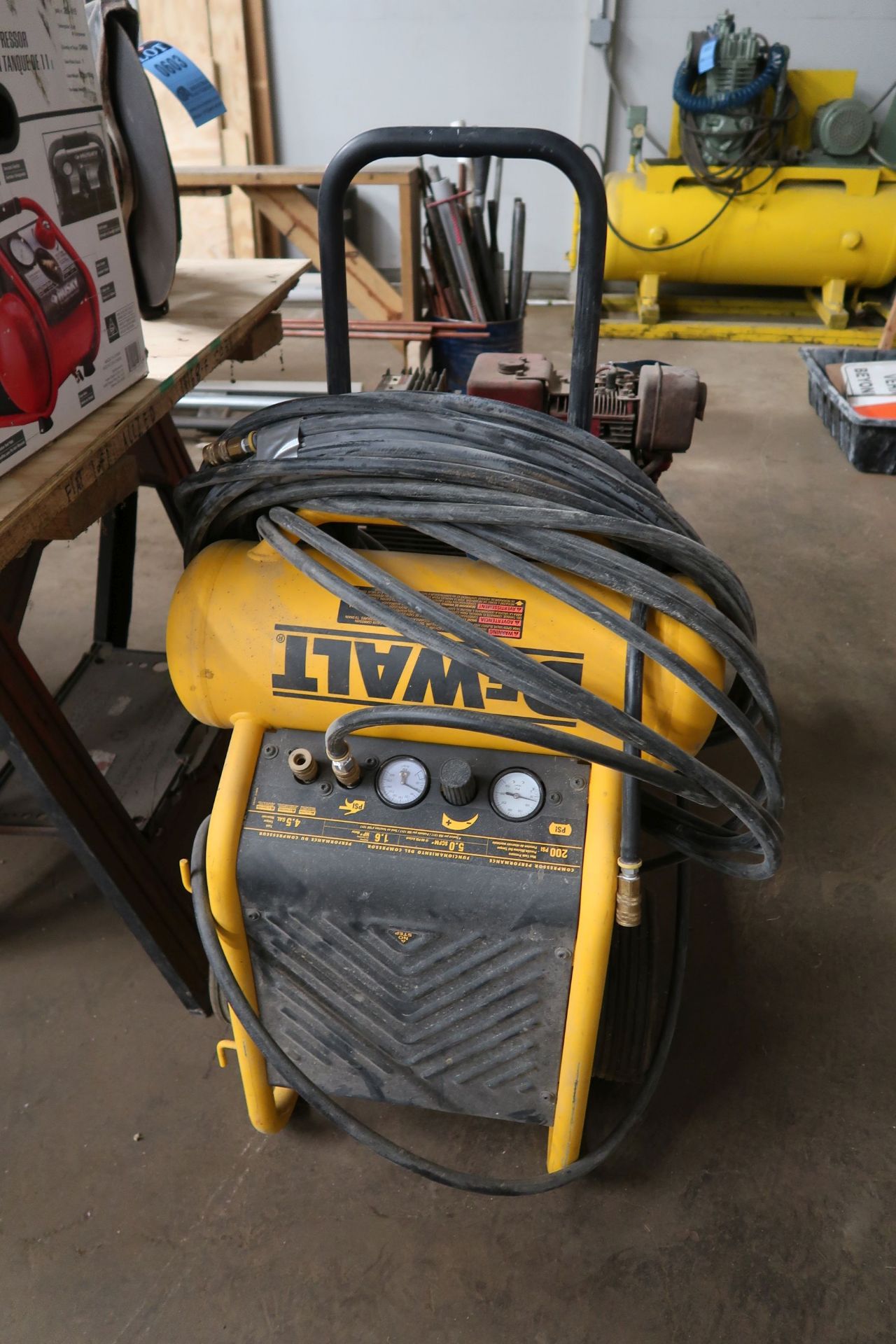 DEWALT MODEL D55146 PORTABLE ELECTRIC AIR COMPRESSOR, 4.5 GALLON TANK