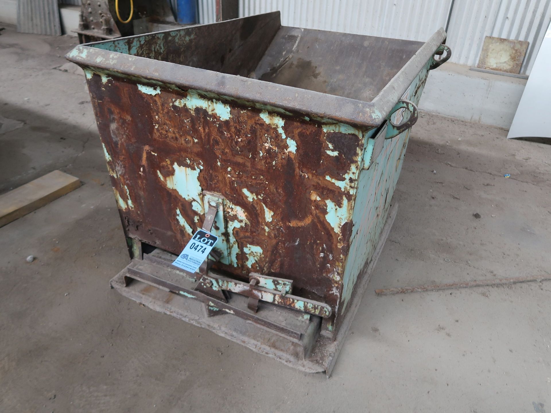 1 CU. YARD SELF DUMPING HOPPER