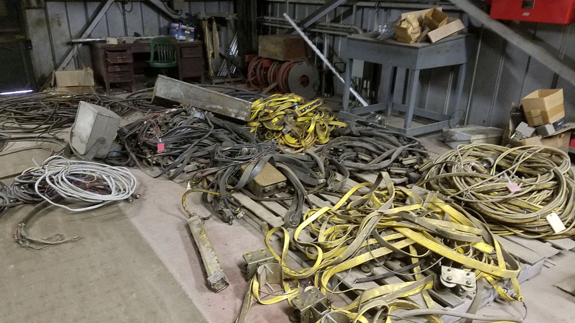 (LOT) CONTENTS BALANCE OF ROOM; APPROX. 18-SPOOLS OF HD WIRE, PALLETS OF HD WIRE, ELECTRICAL PANEL - Image 2 of 9