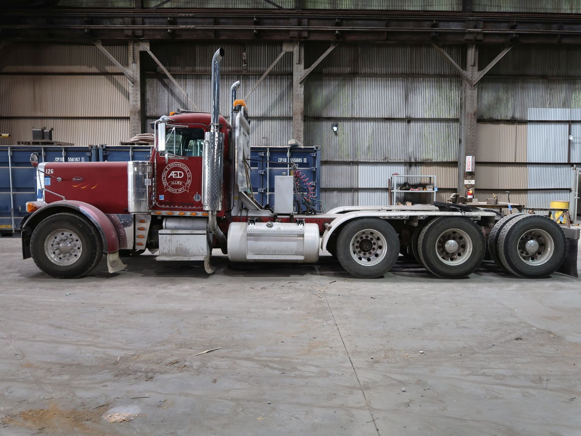 1999 PETERBILT MODEL 379 TRI-AXLE TWIN SCREW TRACTOR; VIN 1XP5DB9X8XD465889, WET KIT, 523,007 - Image 7 of 10