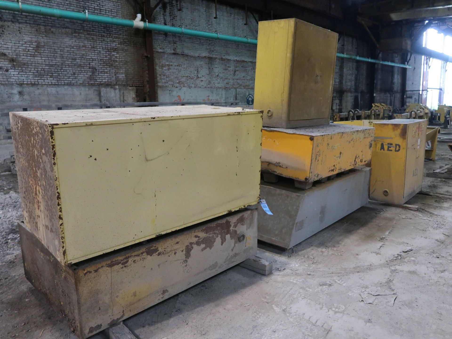 (LOT) ASSORTED SAFETY CABINETS