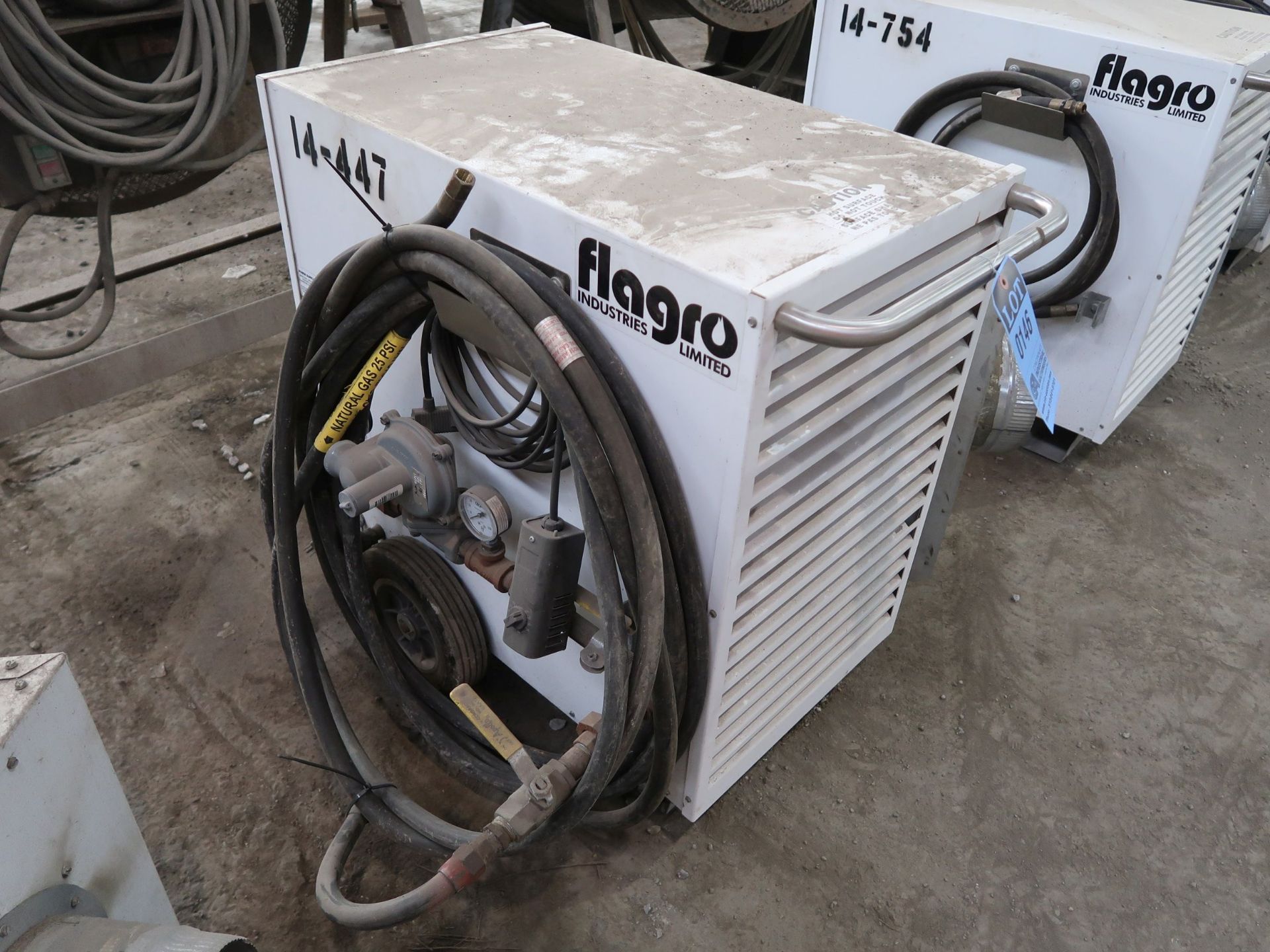 FLARGO MODEL THC-175DF PORTABLE DUAL FUEL HEATER, NATURAL GAS/PROPANE, 17,500 BTU - Image 2 of 4