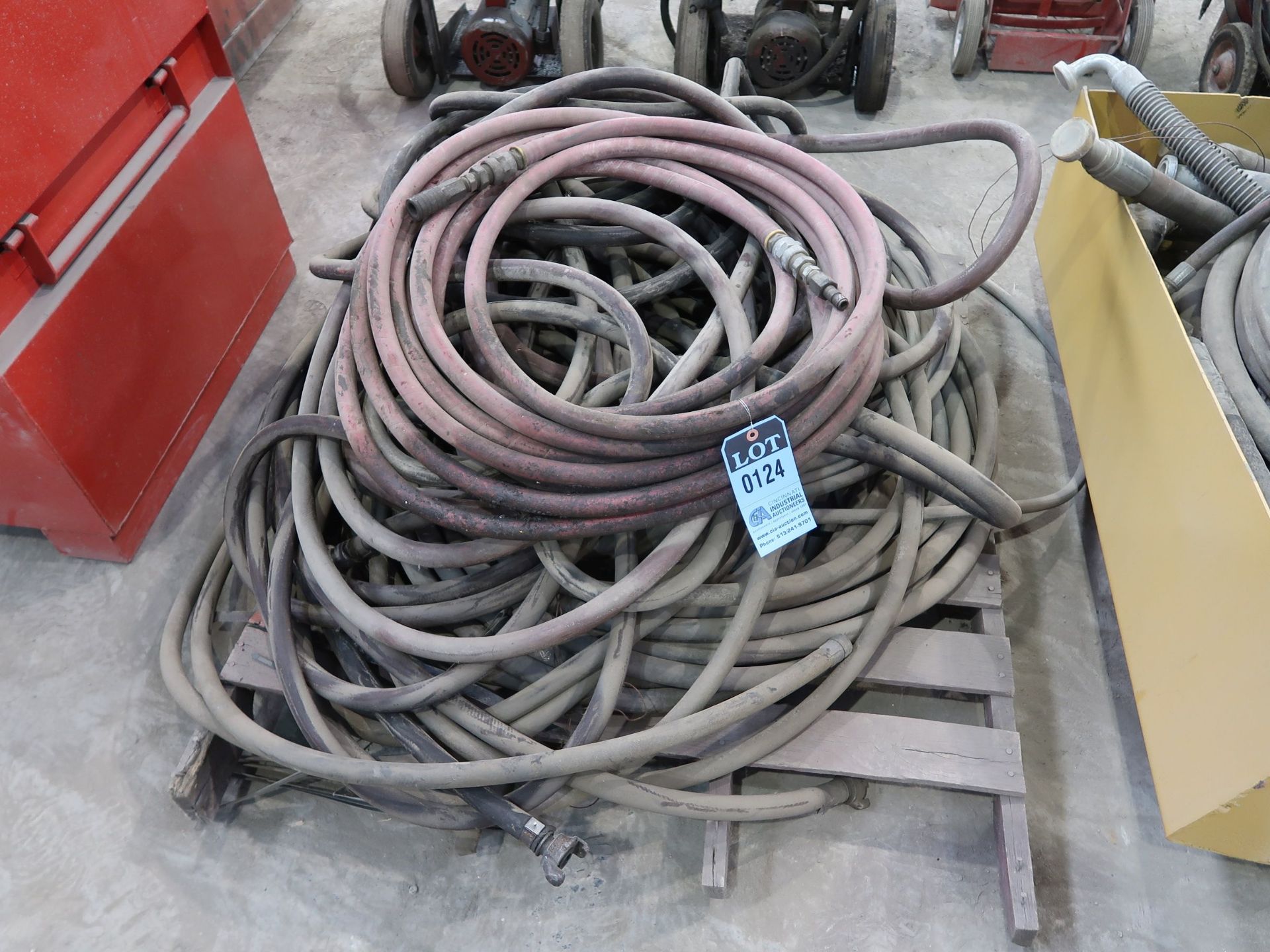 (LOT) AIR AND WATER HOSE