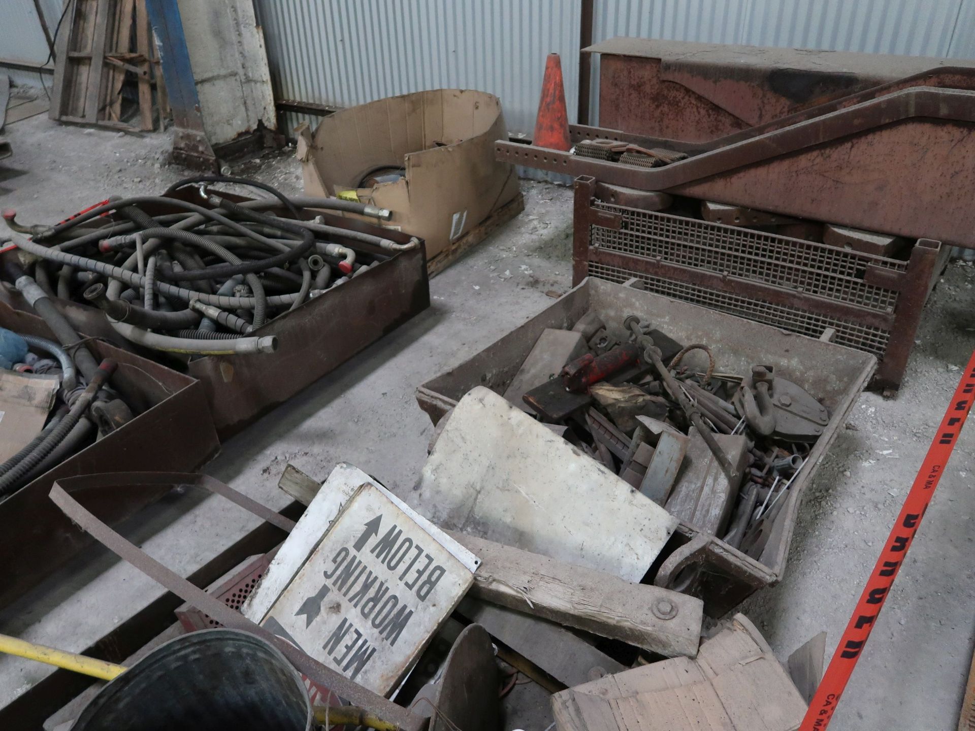(LOT) ASSORTED PARTS, LP GAS ENGINE, SAFETY LIGHT, STEEL TOTES - Image 3 of 4
