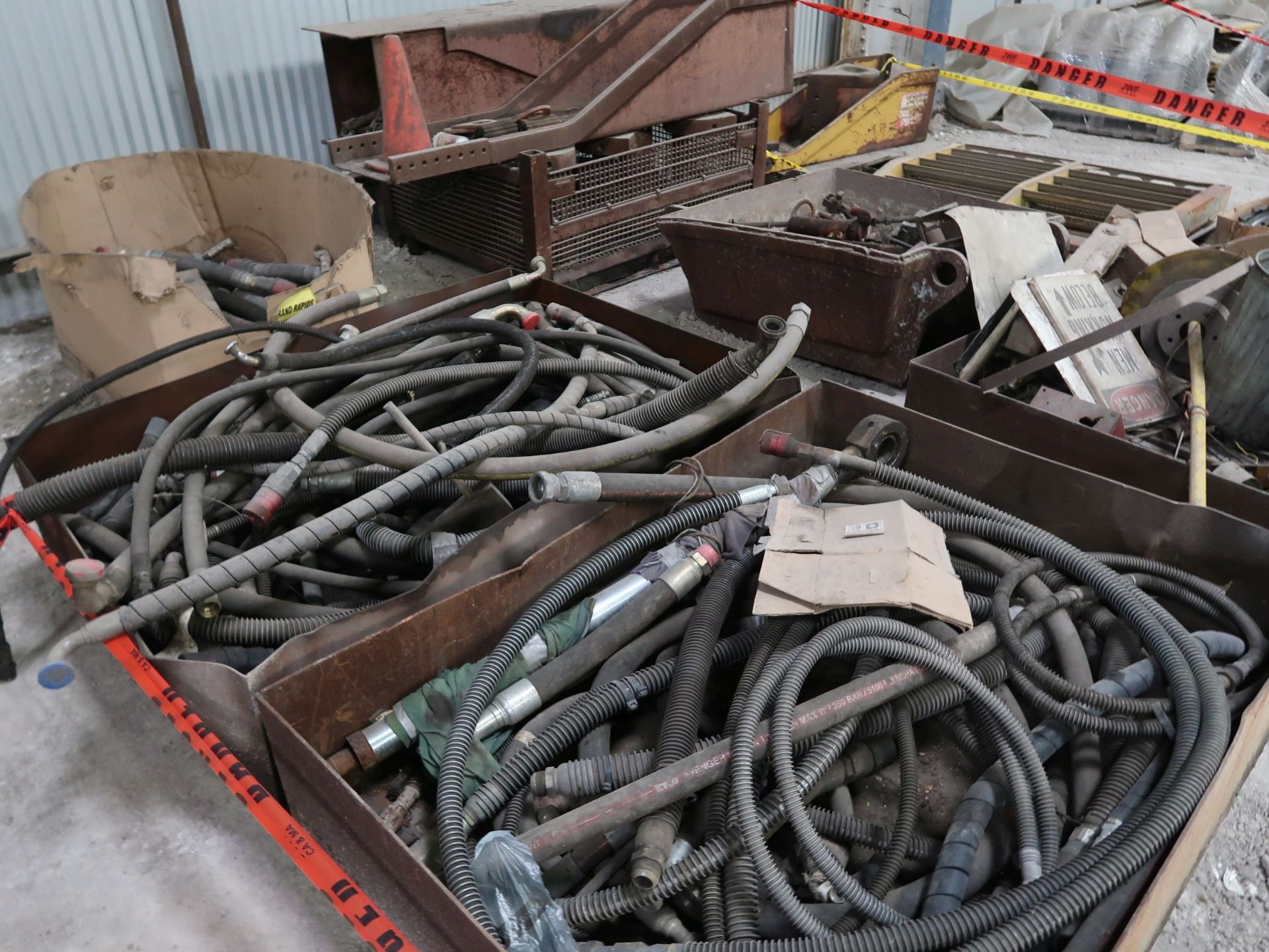 (LOT) ASSORTED PARTS, LP GAS ENGINE, SAFETY LIGHT, STEEL TOTES - Image 4 of 4