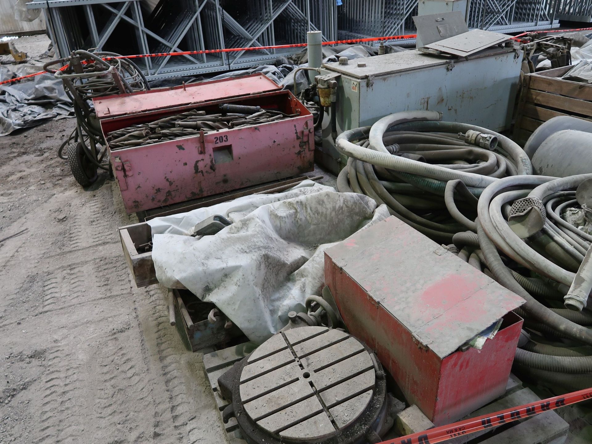 (LOT) LARGE QUANTITY OF HARDWARE, ELECTRIAL, HOSE, DRILLS AND OTHER ON APPROX. (50) SKIDS - Image 3 of 3