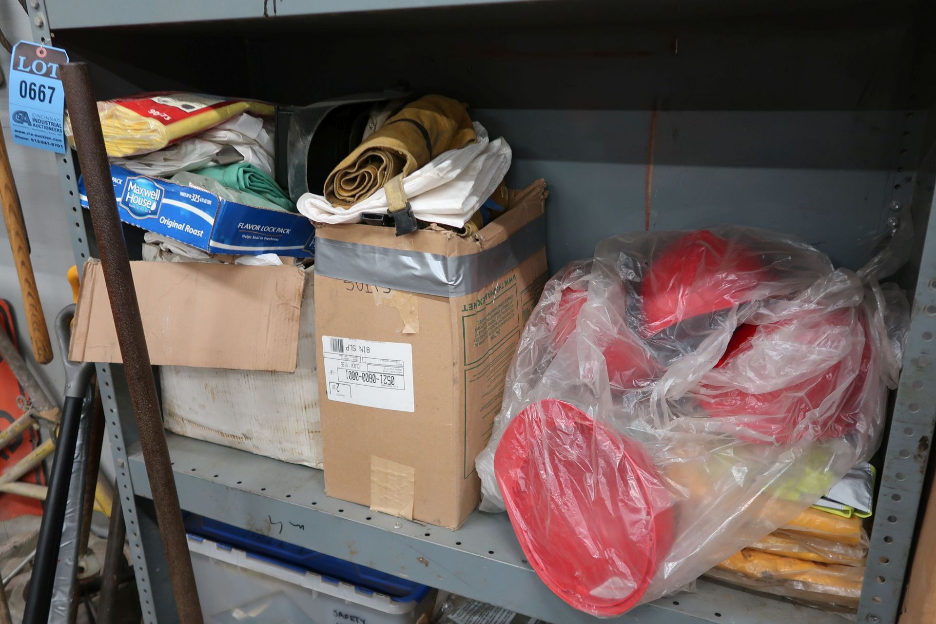CONTENTS OF SHELF INCLUDING SAFETY EQUIPMENT AND FIRST AID CABINETS - Image 3 of 4