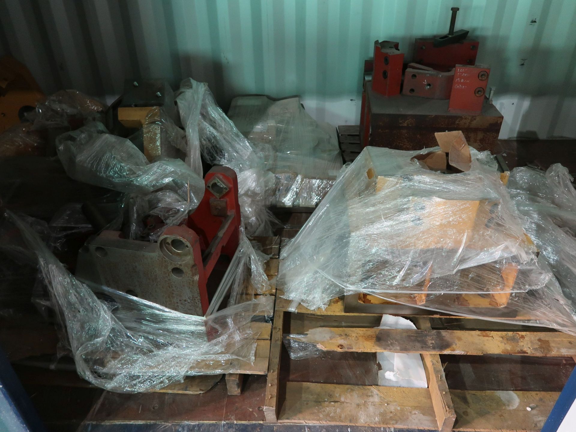 (LOT) LARGE OFFERING OF ALLIED GATOR PARTS THAT ARE STORED IN (160) CONEX CONTIANERS, YELLOW STEEL - Image 12 of 190