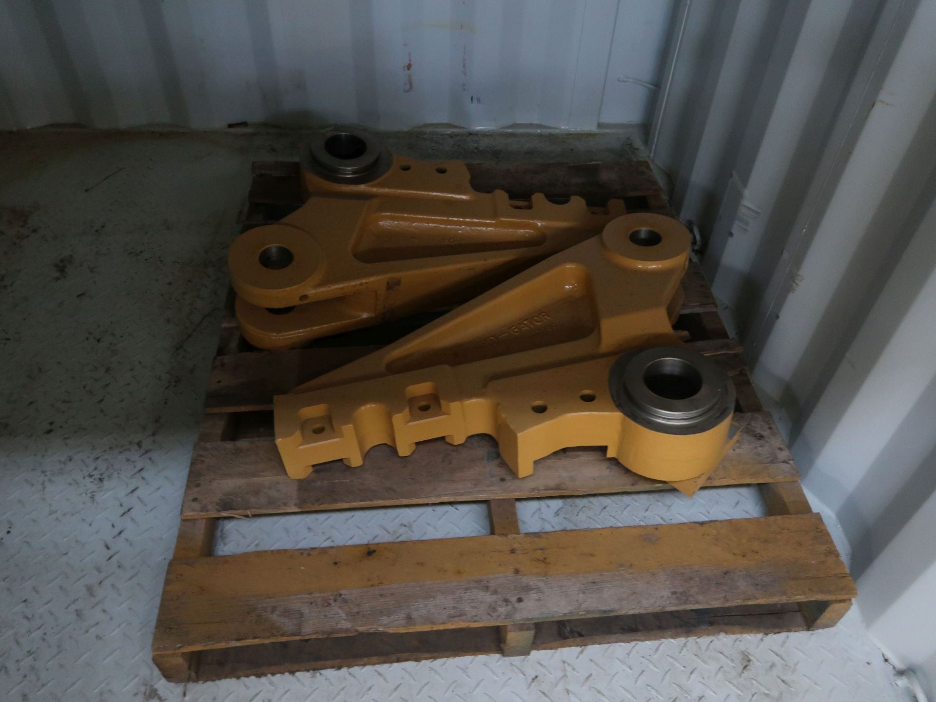 (LOT) LARGE OFFERING OF ALLIED GATOR PARTS THAT ARE STORED IN (160) CONEX CONTIANERS, YELLOW STEEL - Image 35 of 190