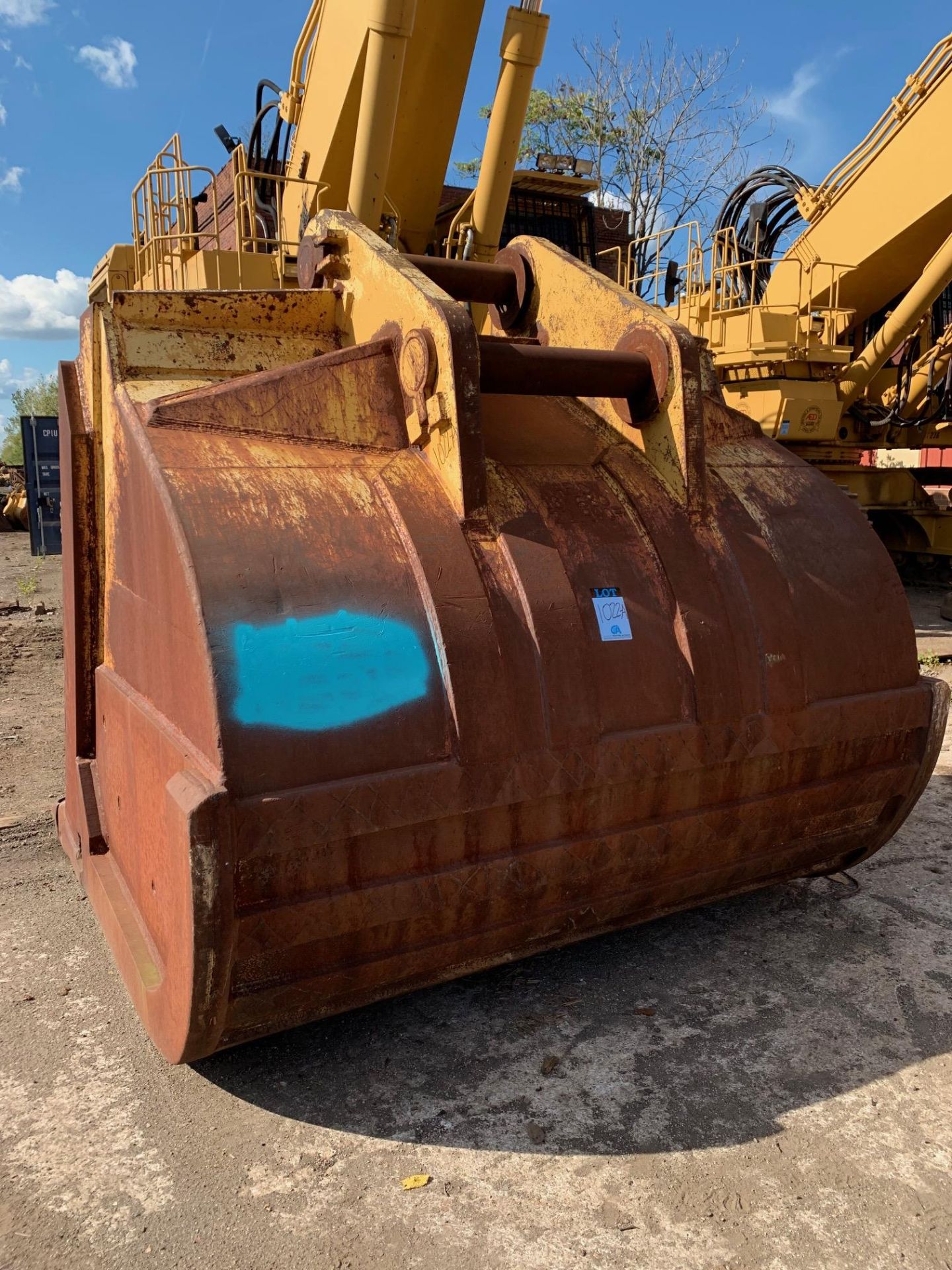 84" EXCAVATOR BUCKET - Image 3 of 3