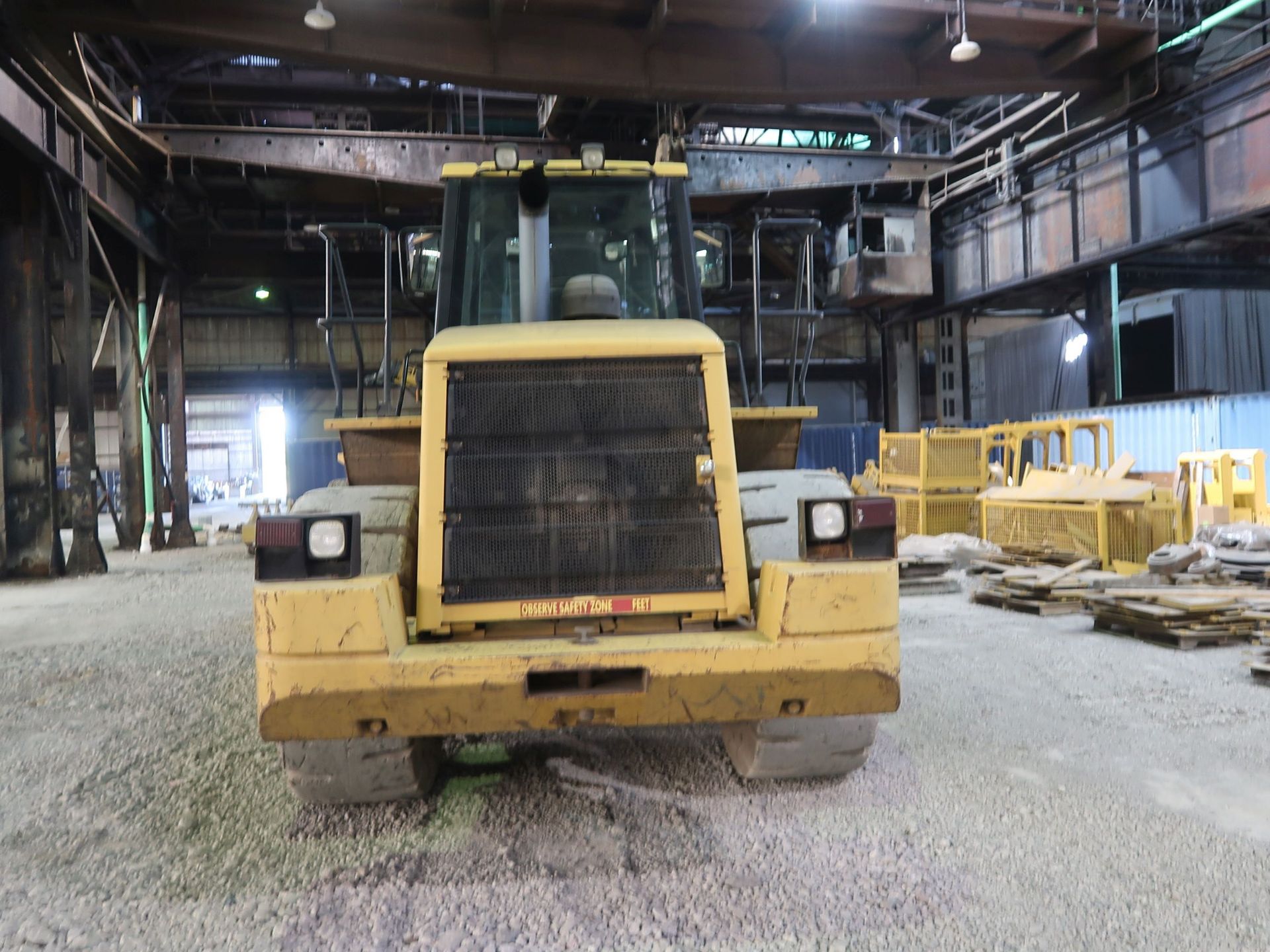 2001 CATERPILLAR MODEL 950G ARTICULATING WHEEL LOADER; S/N 3JW01992, SOLID TIRES, QUICK - Image 5 of 8