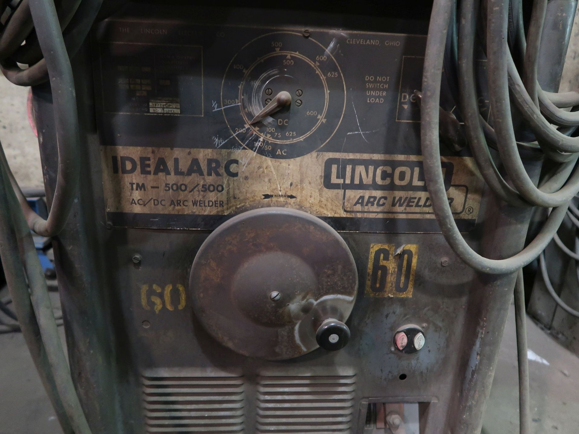 (LOT) 500 AMP LINCOLN IDEAL ARC R3R-500 AND 500 AMP LINCOLN IDEALARC TM-500 ARC WELDER - Image 4 of 5