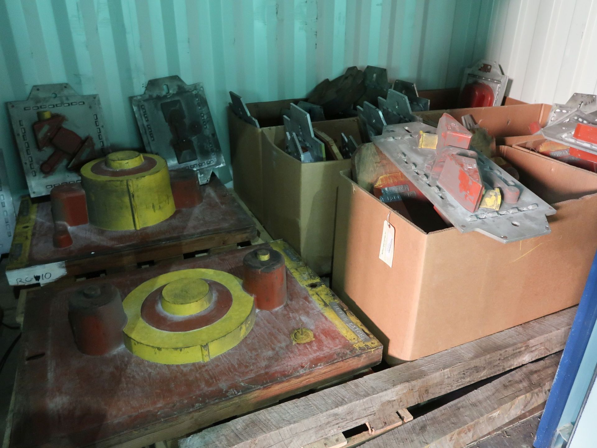 (LOT) LARGE OFFERING OF ALLIED GATOR PARTS THAT ARE STORED IN (160) CONEX CONTIANERS, YELLOW STEEL - Image 16 of 190