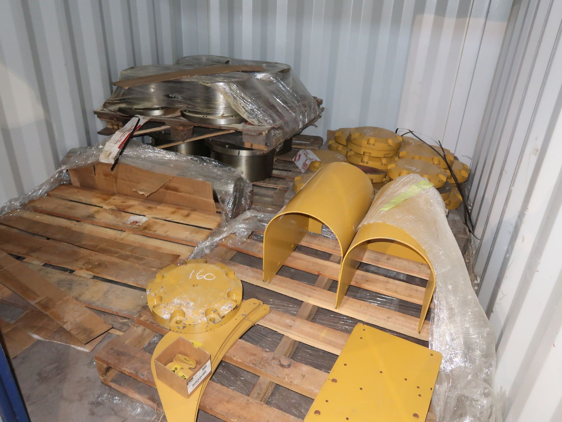 (LOT) LARGE OFFERING OF ALLIED GATOR PARTS THAT ARE STORED IN (160) CONEX CONTIANERS, YELLOW STEEL - Image 82 of 190