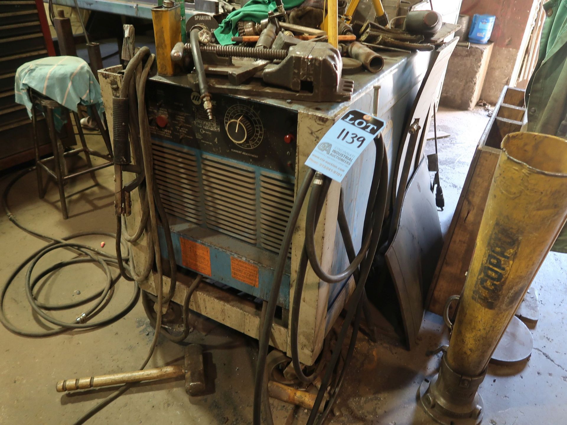 600 AMP MILLER GOLDSTAR 600SS WELDER