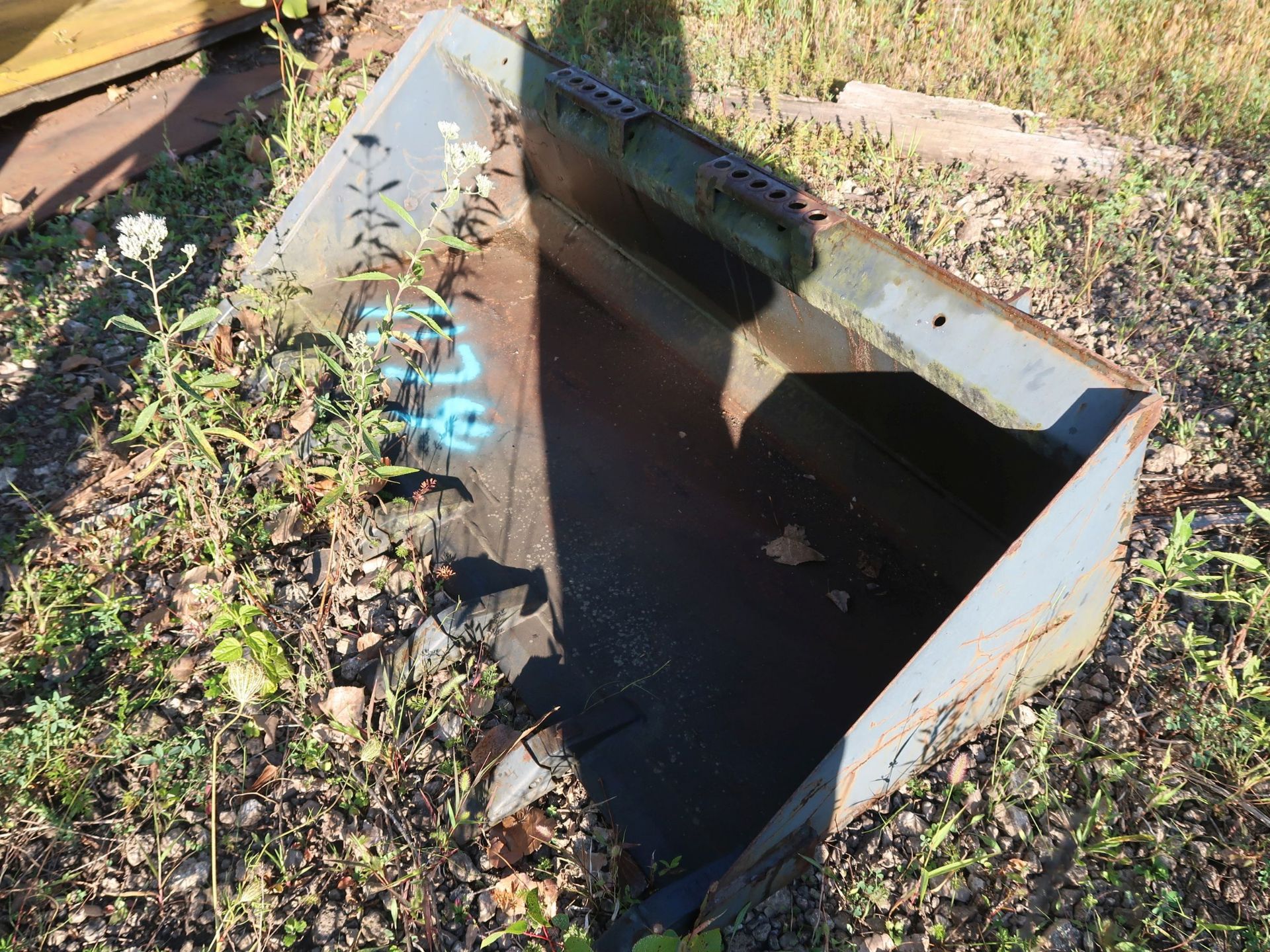 60" SKID STEER BUCKET