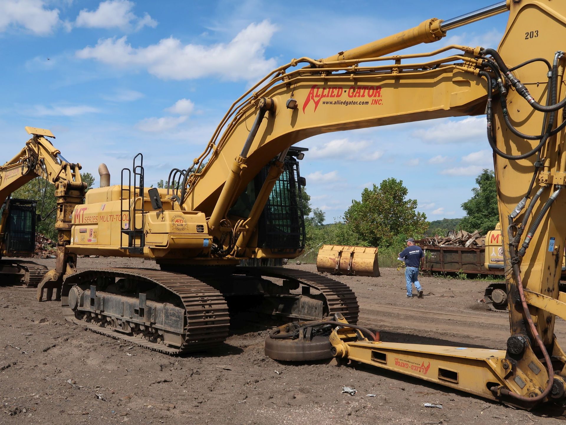 2002 CATERPILLAR MODEL 345BL-VG HYDRAULIC EXCAVATOR; S/N CCC00448, 29-1/2" TRACKS, GENERATOR SET, - Image 2 of 13