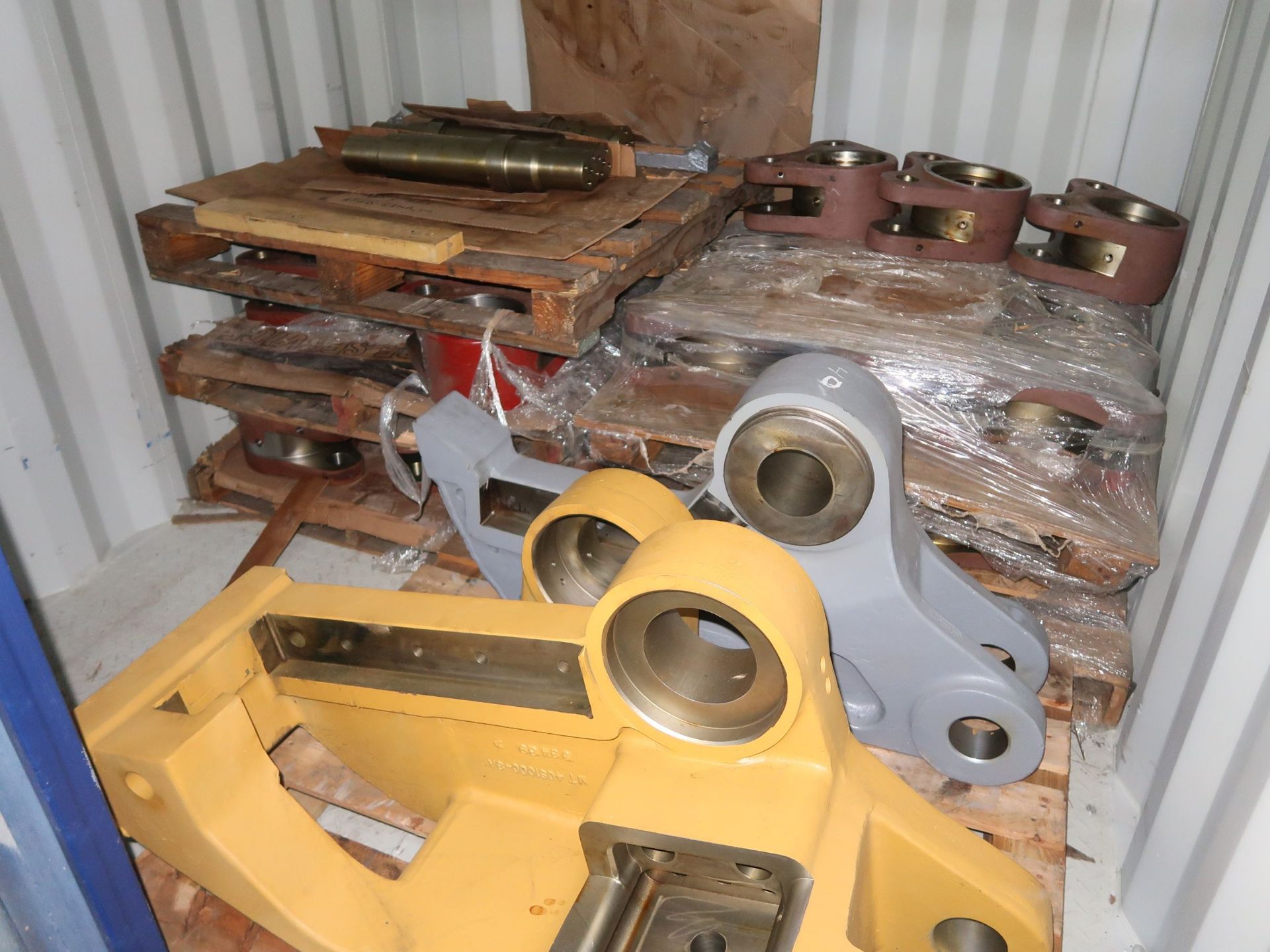 (LOT) LARGE OFFERING OF ALLIED GATOR PARTS THAT ARE STORED IN (160) CONEX CONTIANERS, YELLOW STEEL - Image 158 of 190