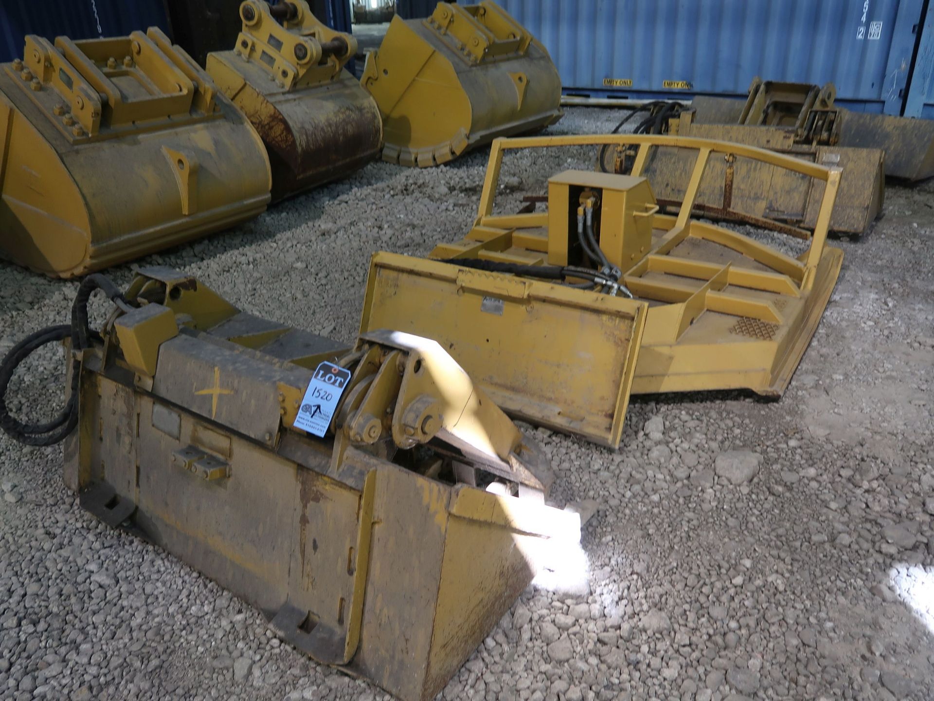 (LOT) (3) SKID STEER BUCKETS AND (1) SKID STEER HYDRAULIC POWER BUSH HOGS