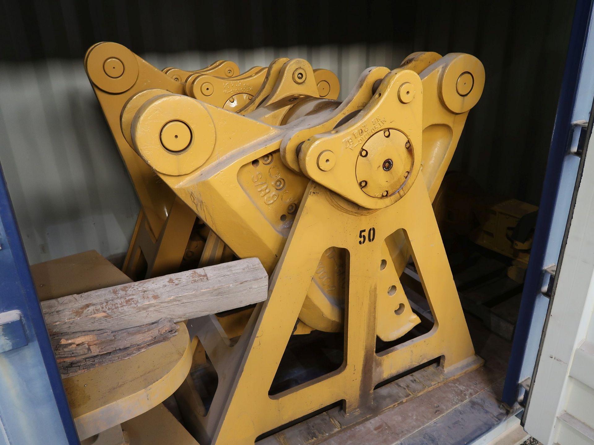 (LOT) LARGE OFFERING OF ALLIED GATOR PARTS THAT ARE STORED IN (160) CONEX CONTIANERS, YELLOW STEEL - Image 5 of 190