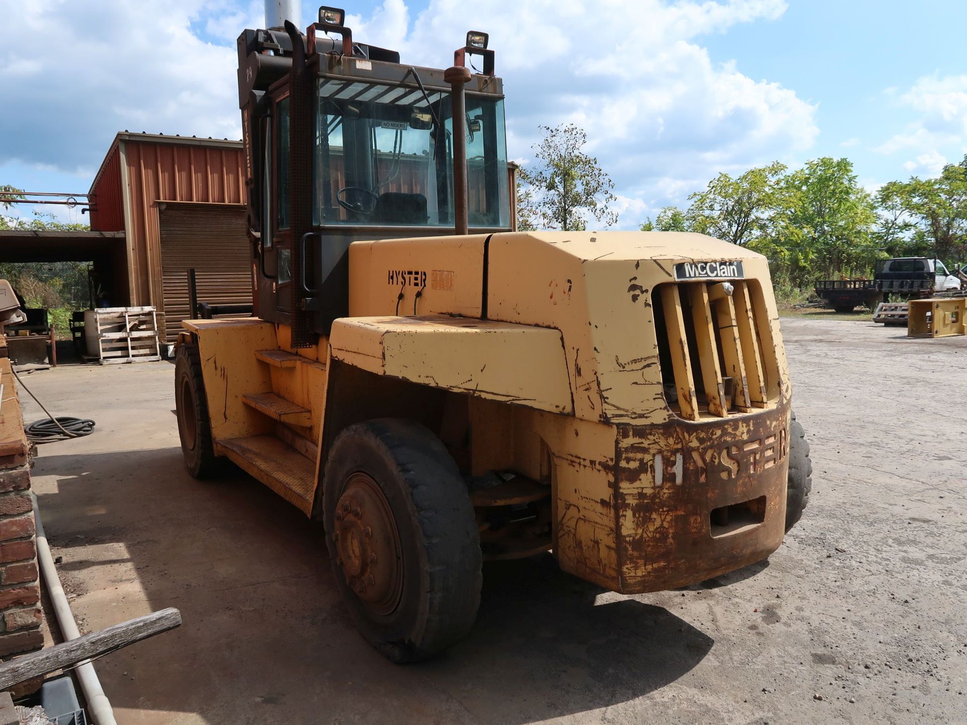 36,000 HYSTER MODEL H360XL DIESEL LIFT TRUCK; S/N C019DO1532L, 96" FORKS, PERKINS ENGINE, 2-STAGE - Image 6 of 10