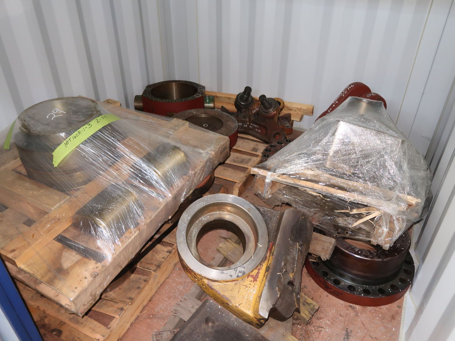 (LOT) LARGE OFFERING OF ALLIED GATOR PARTS THAT ARE STORED IN (160) CONEX CONTIANERS, YELLOW STEEL - Image 31 of 190