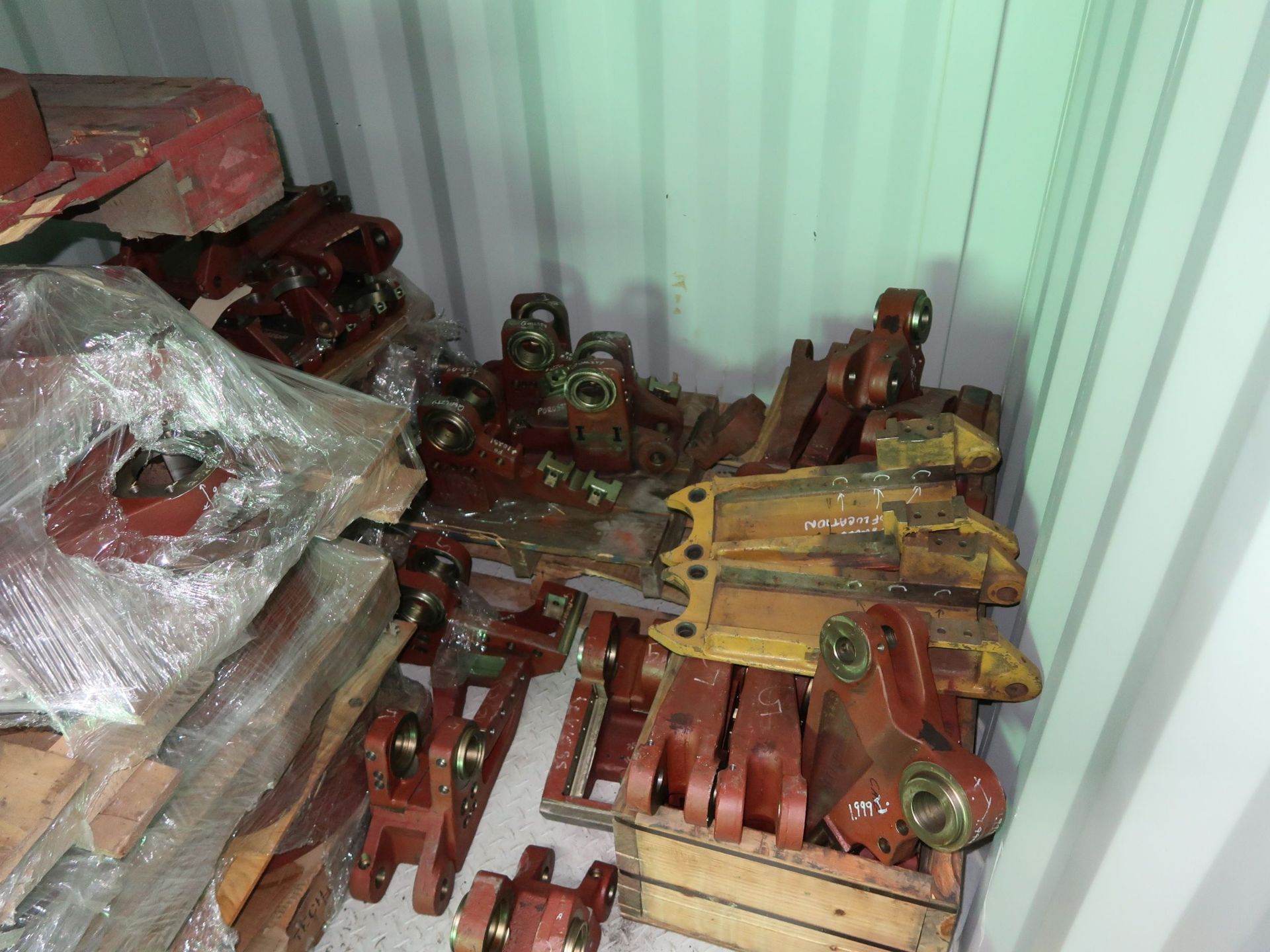(LOT) LARGE OFFERING OF ALLIED GATOR PARTS THAT ARE STORED IN (160) CONEX CONTIANERS, YELLOW STEEL - Image 145 of 190