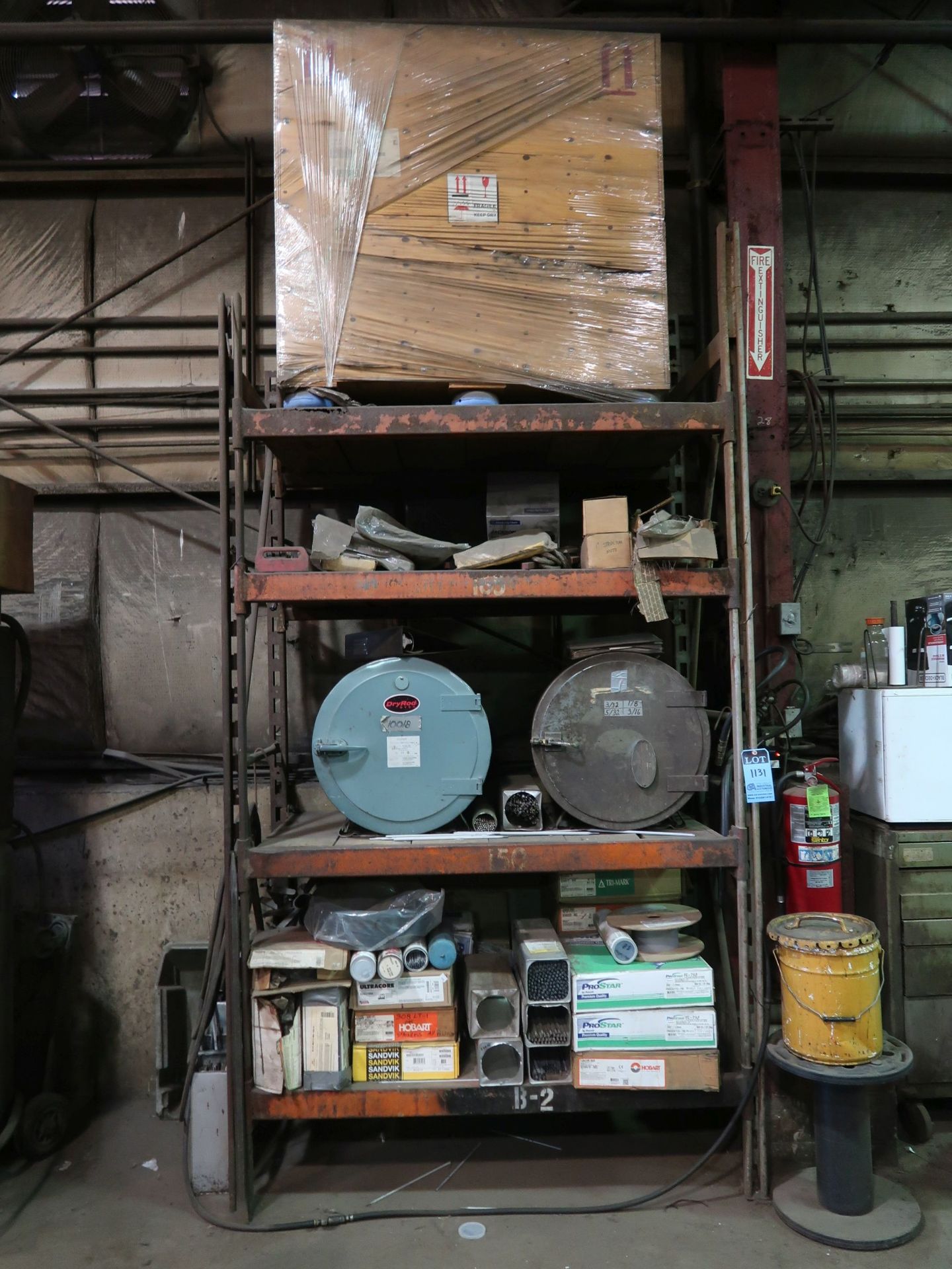 (LOT) SHELF WITH CONTENTS WELDING SUPPLIES