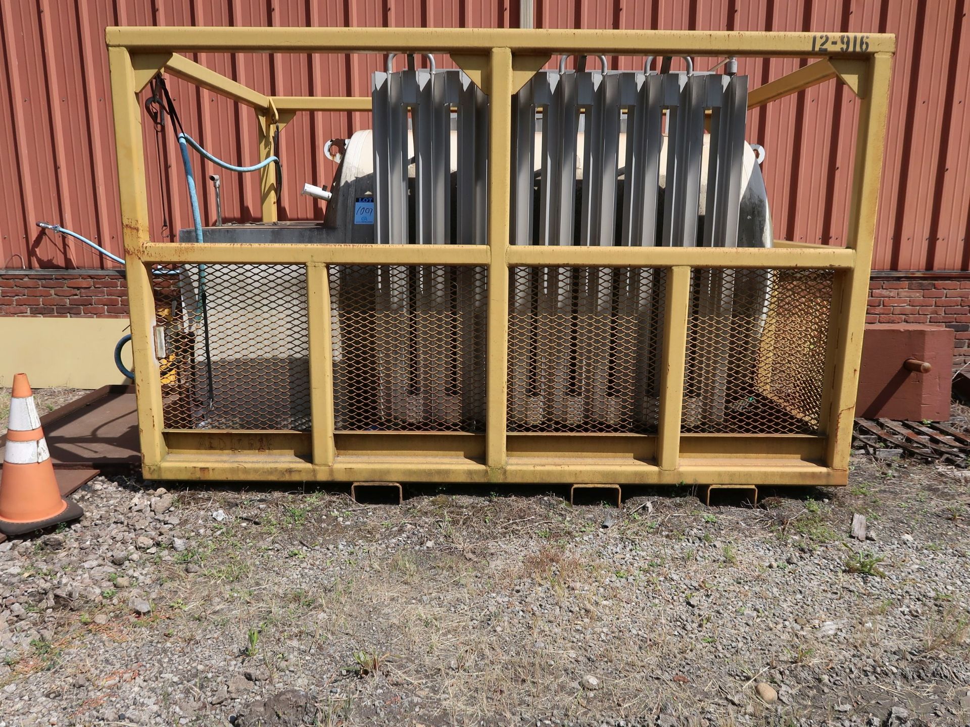 CHART LIQUID OXYGEN SKID MOUNTED WITH TANK-TEL CONTROL - Image 2 of 3