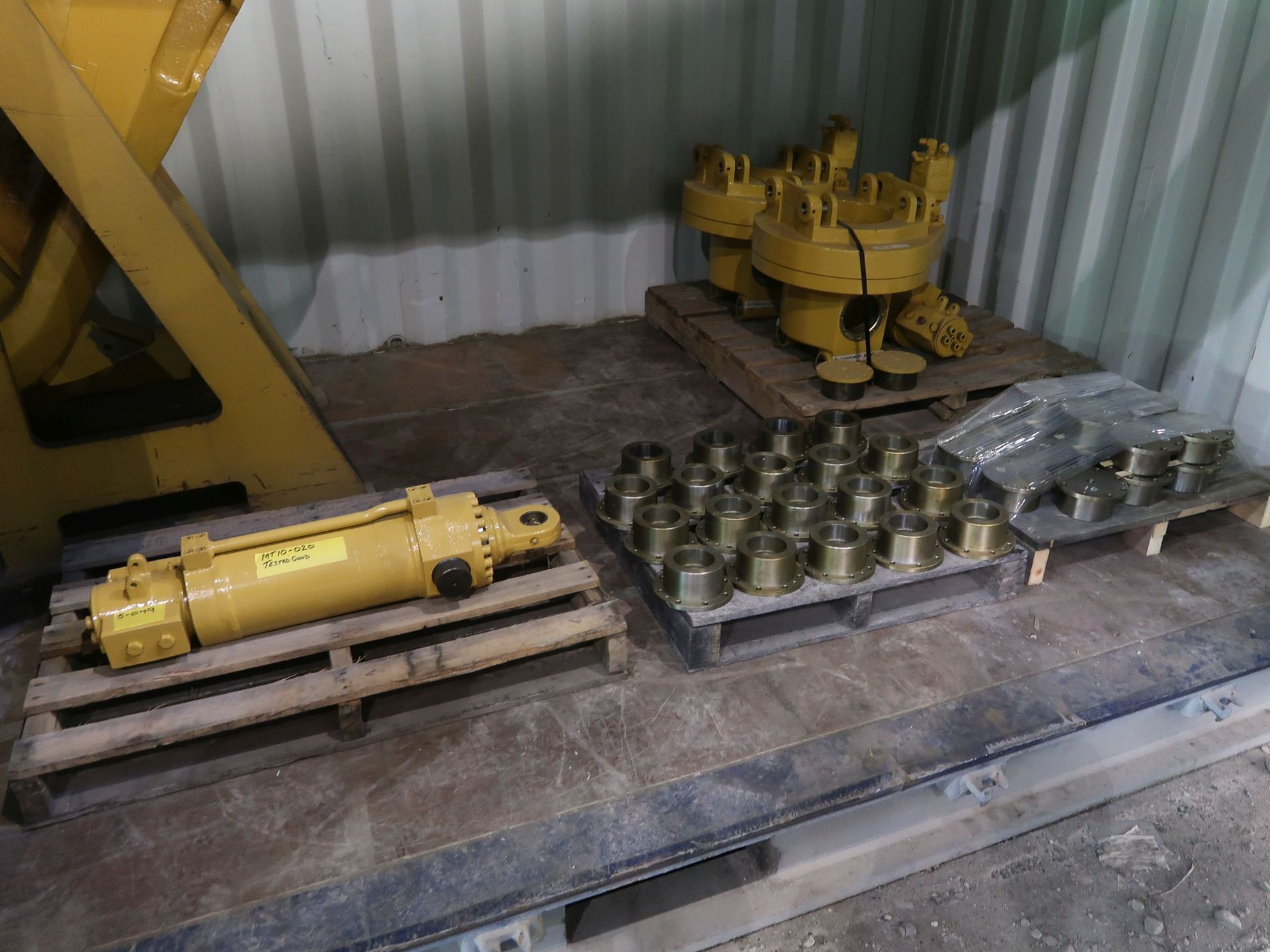 (LOT) LARGE OFFERING OF ALLIED GATOR PARTS THAT ARE STORED IN (160) CONEX CONTIANERS, YELLOW STEEL - Image 116 of 190