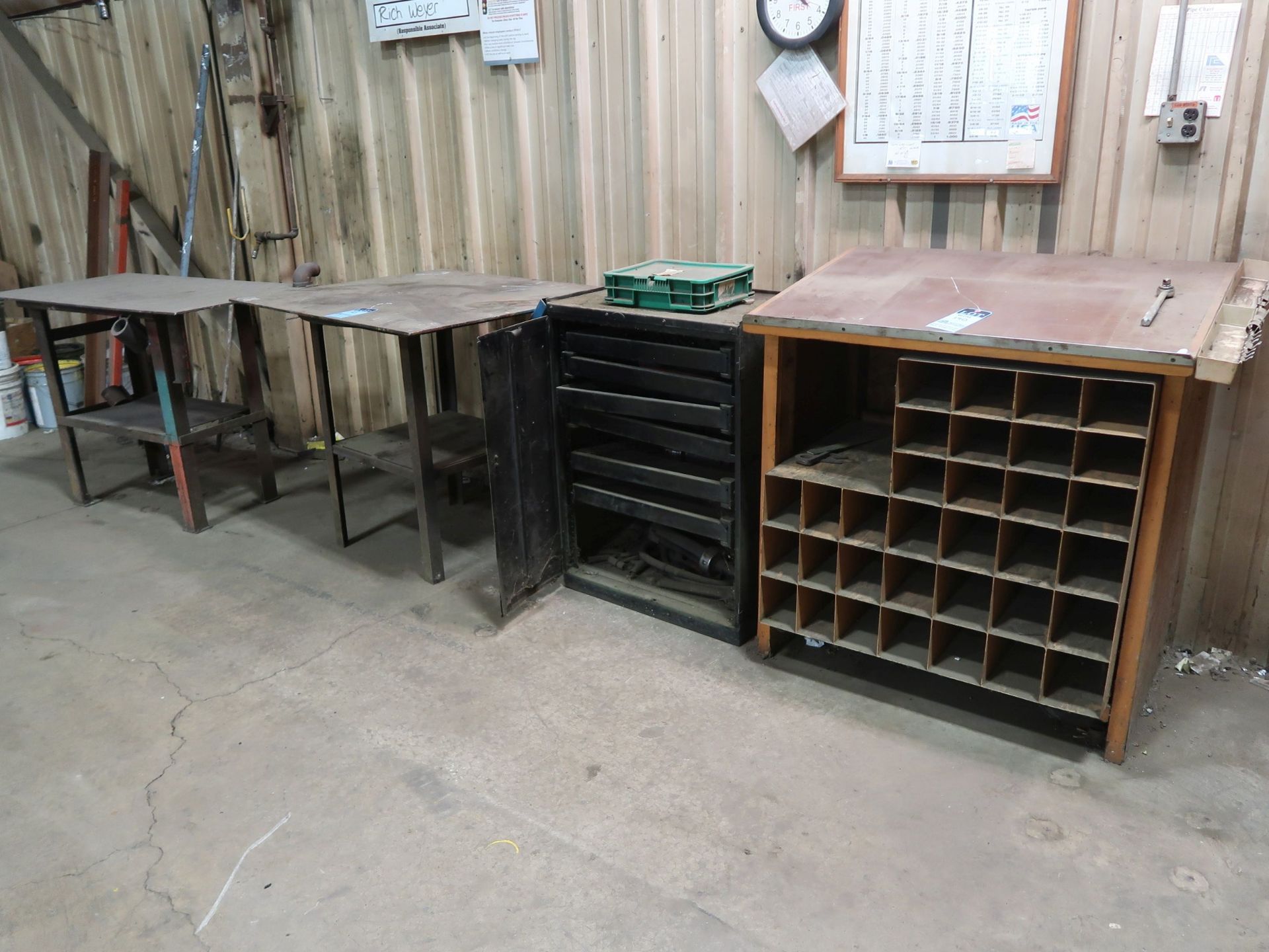 (LOT) STEEL RACK W/ MISC. CONTENTS, BENCHES & RELATED - Image 3 of 3