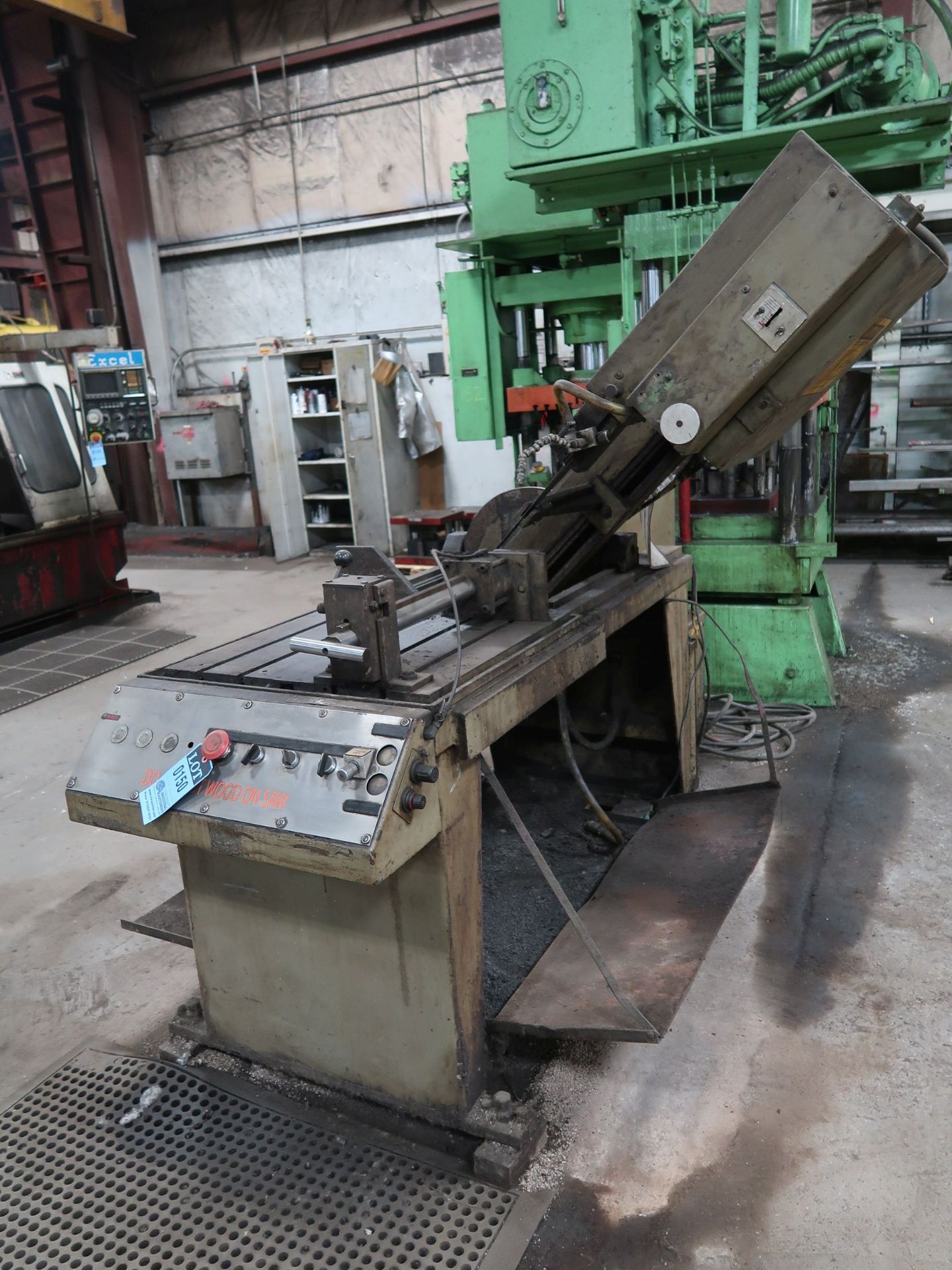 14" X 20" HEM MODEL V100M TILT FRAME VERTICAL BAND SAW; S/N 278388, COOLANT - Image 3 of 9