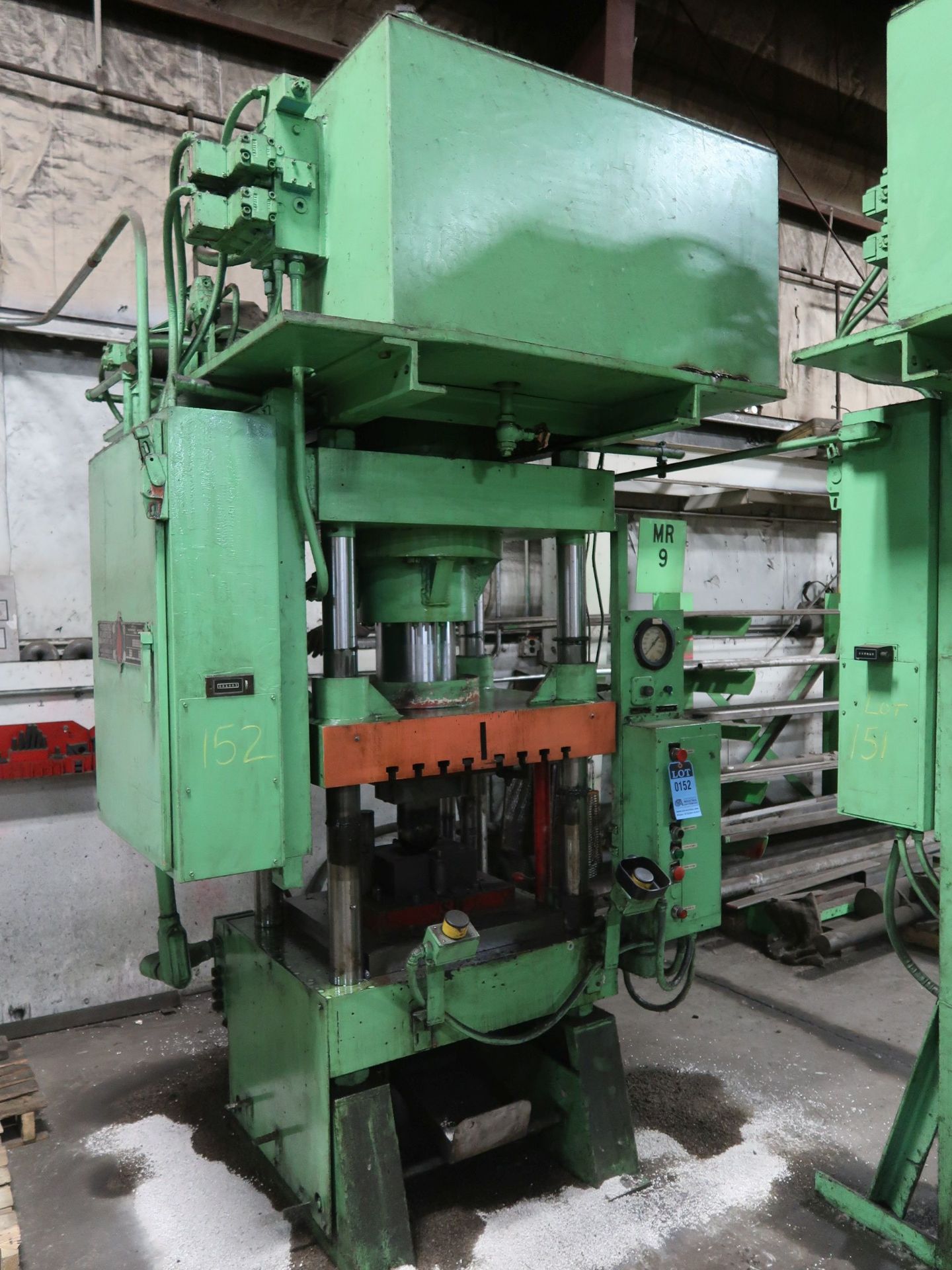 125 TON RODGERS PLASTIC EQUIPMENT MODEL MD125-2629A-WE FOUR-POST HYDRAULIC PRESS; S/N 900155, 4" MIN