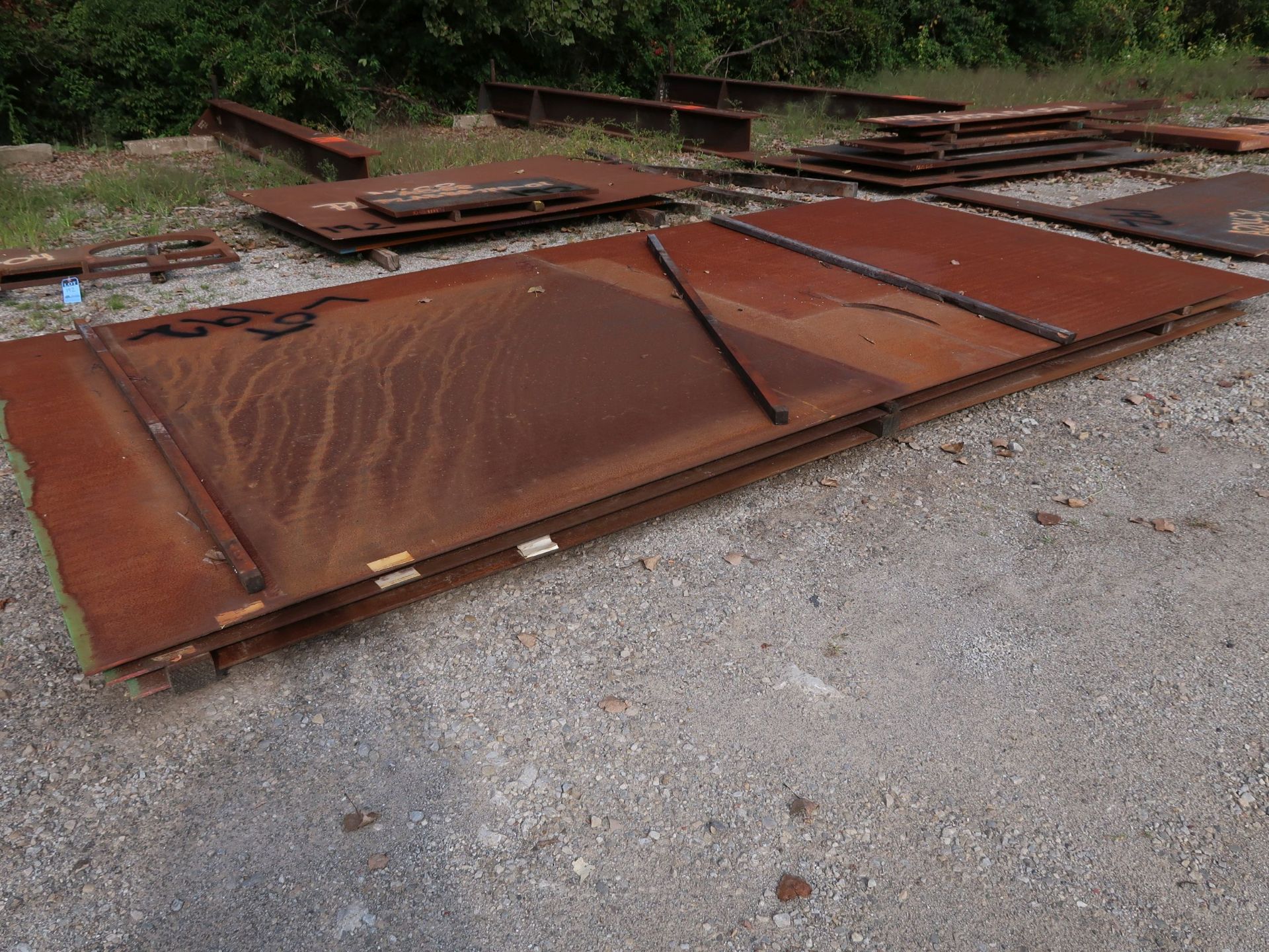 (LOT) MISC. STEEL PLATE ON GROUND W/ MISC. SCRAP STEEL AT END OF ROW (BLACK PAINT) - Image 2 of 6