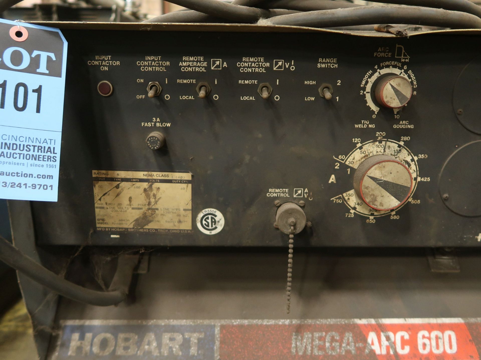 600 AMP HOBART MEGA ARC 600 WELDER - Image 2 of 3