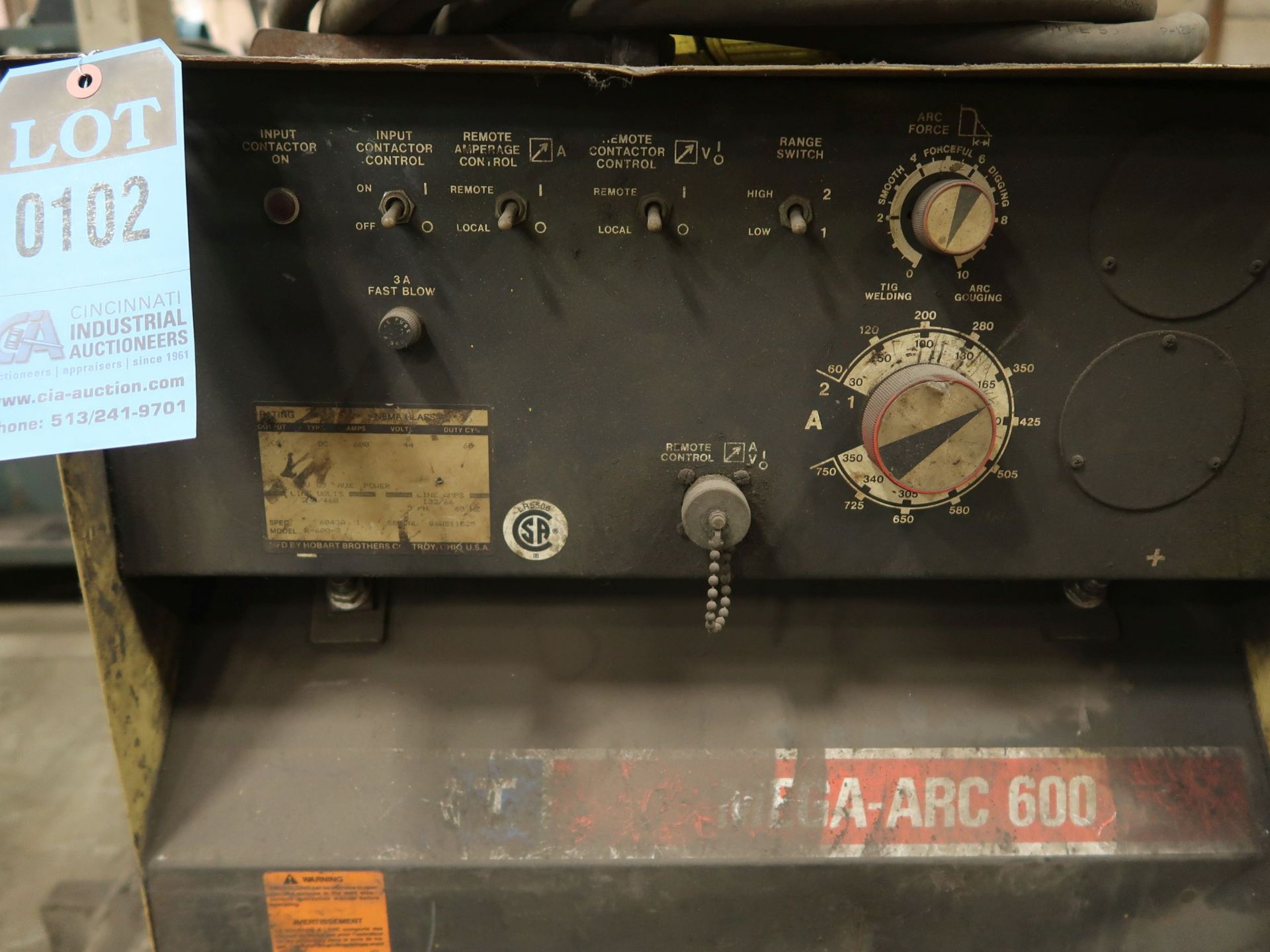 600 AMP HOBART MEGA ARC 600 WELDER - Image 2 of 3