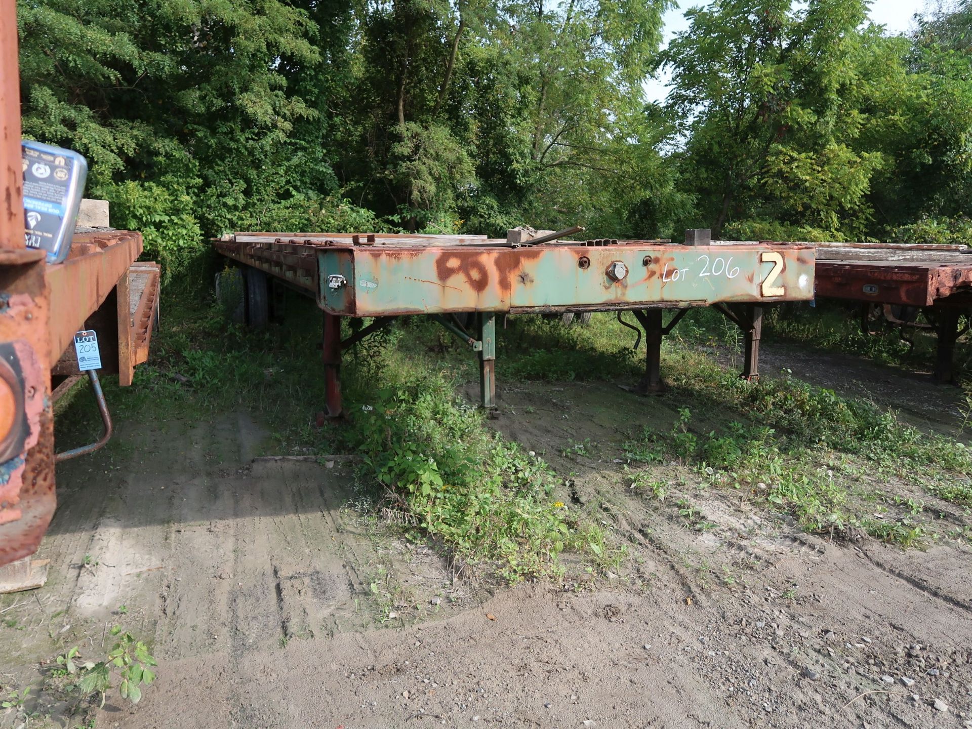 40' APPROX. FLAT BED YARD TRAILER, ALUMINUM DECK, NO. 2 (NO TITLE)