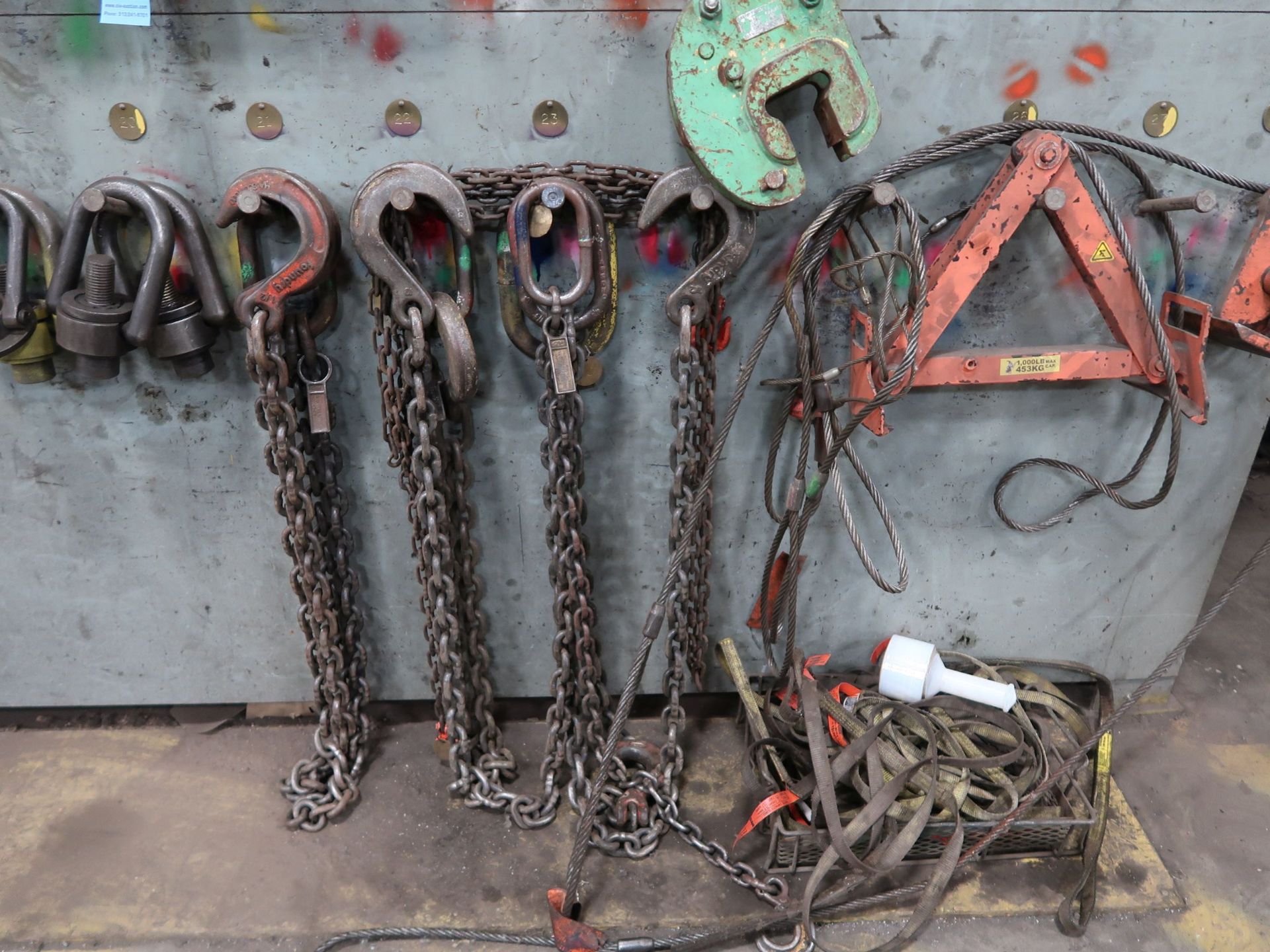 (LOT) LIFTING EQUIPMENT ON WALL, (5) SWIVEL EYES, (4) SHACKLES, (2) CHAINS & MISC. - Image 2 of 2