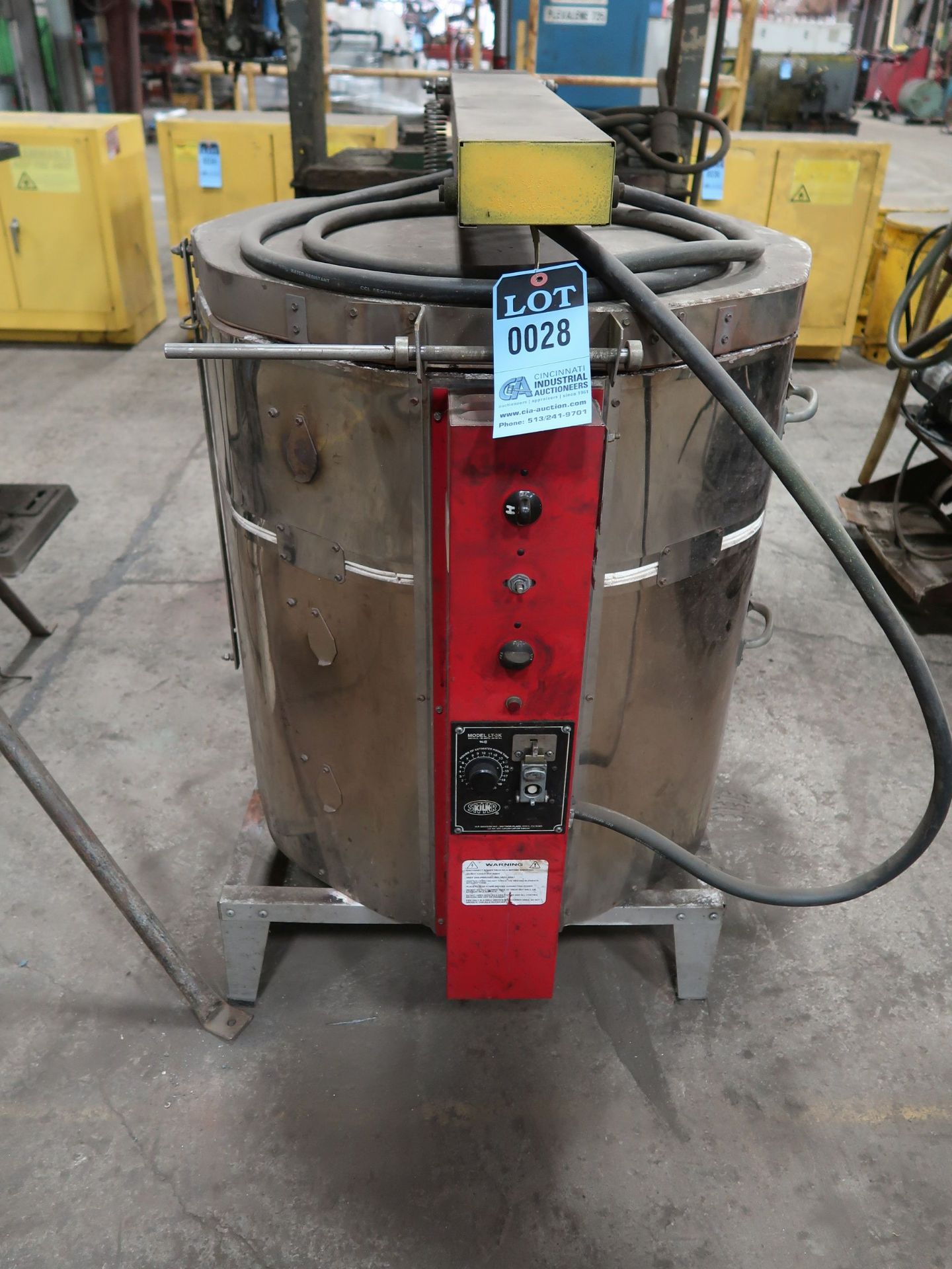 EVENHEAT KILN INC MODEL LT-3K ELECTRIC KILN